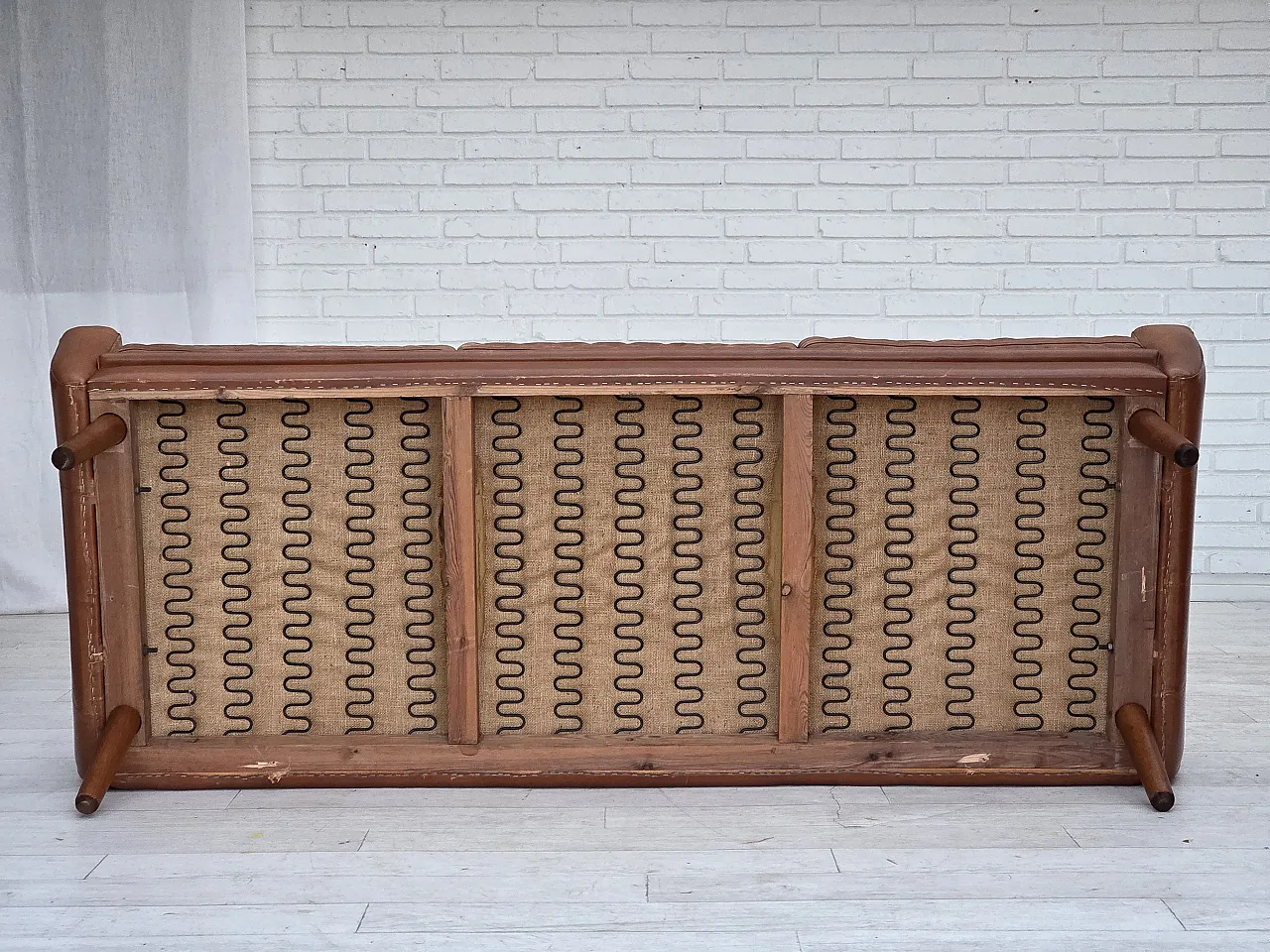 Divano danese a 3 posti, mobili in pelle marrone con patina, anni '70 17