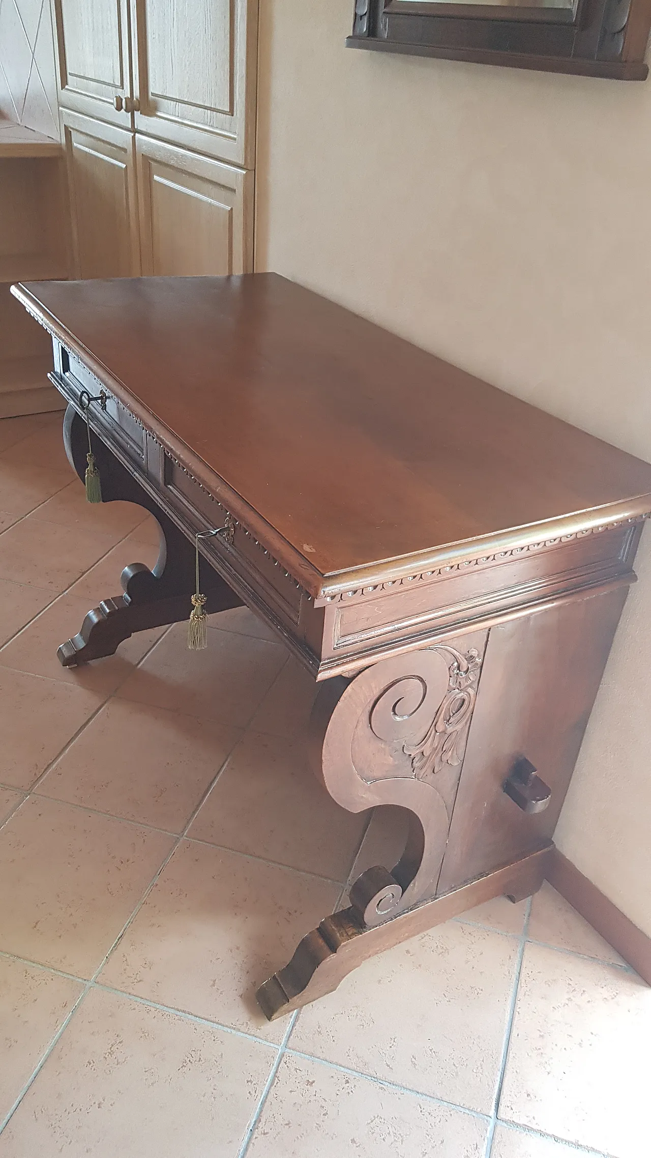 Fratina desk in walnut with secret compartment, late 19th century 2