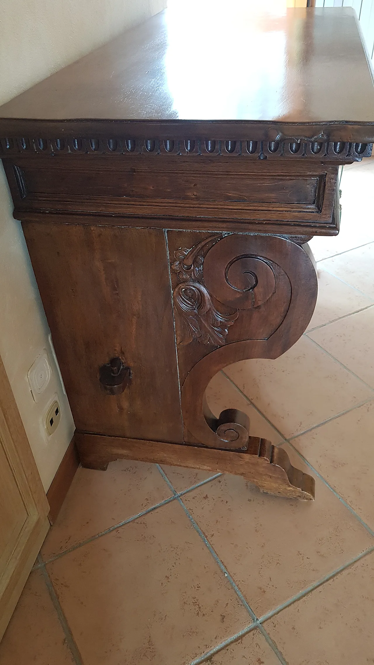 Fratina desk in walnut with secret compartment, late 19th century 3