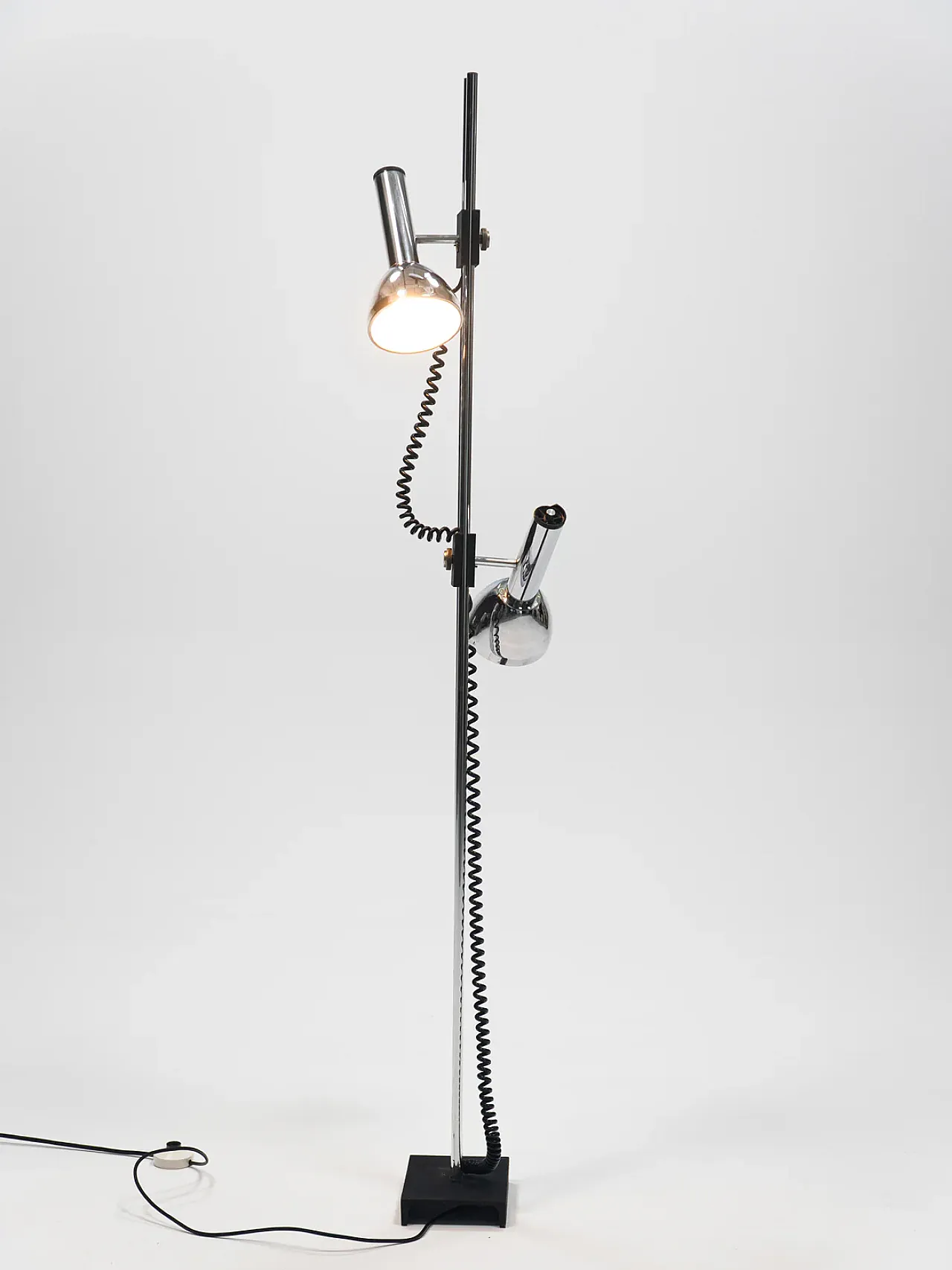 Lampada da terra in metallo cromato di Luci Italia, anni '70 2