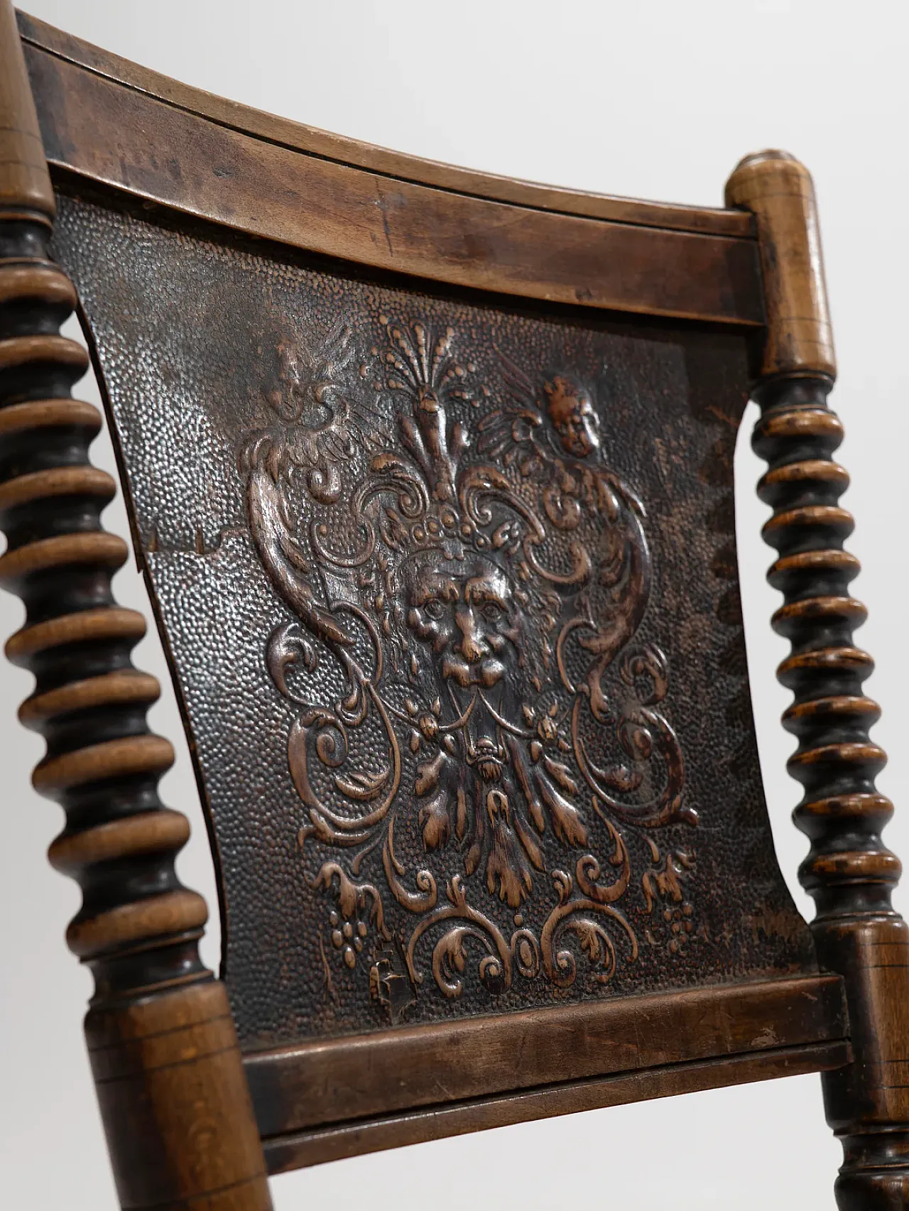 Antique bobbin chair, 19th century 10