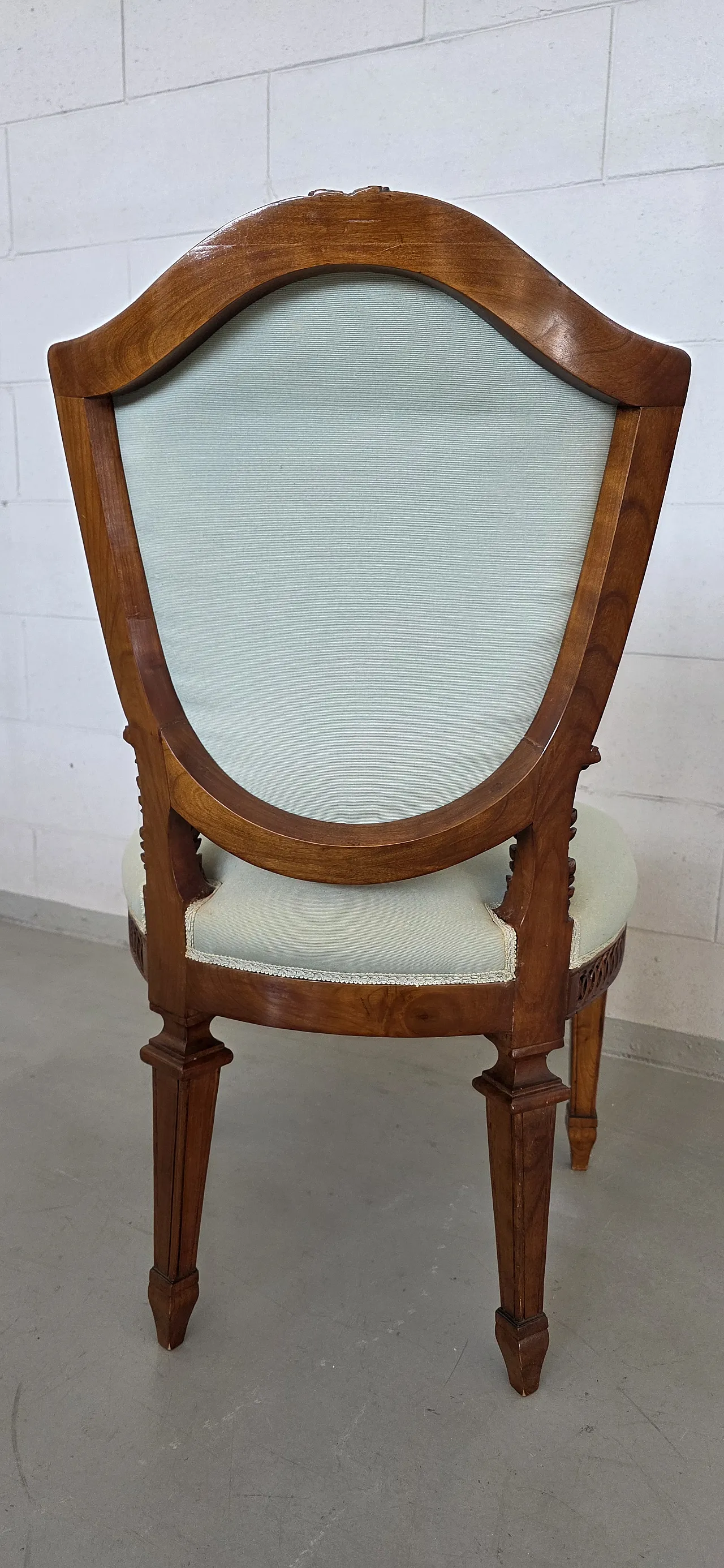 Louis XVI style desk chair in carved walnut, 20th century 7
