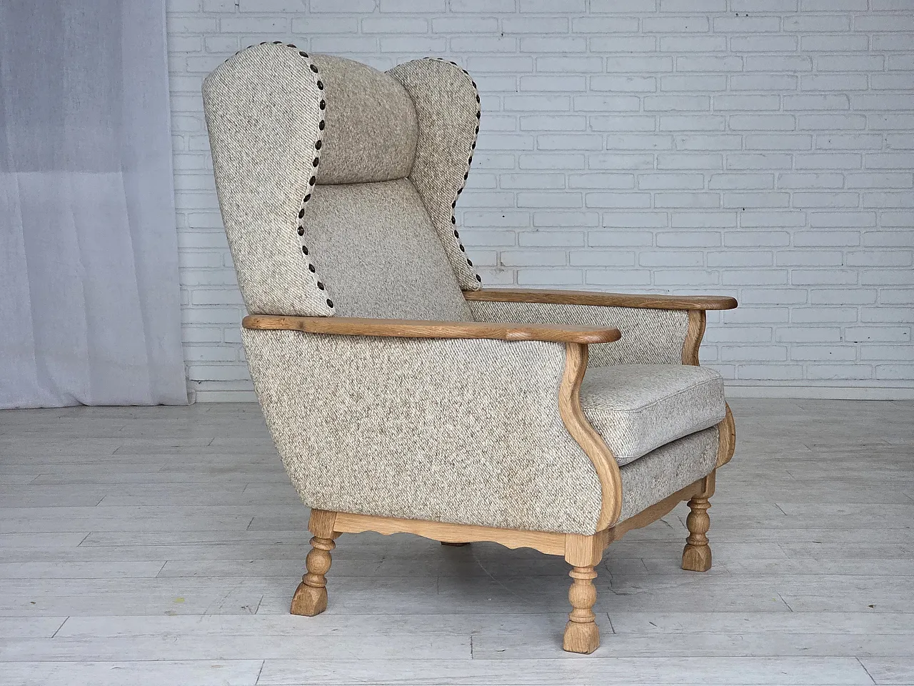 Poltrona danese in lana e legno massello di rovere, anni '70 1