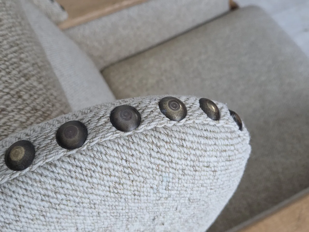 Poltrona danese in lana e legno massello di rovere, anni '70 9