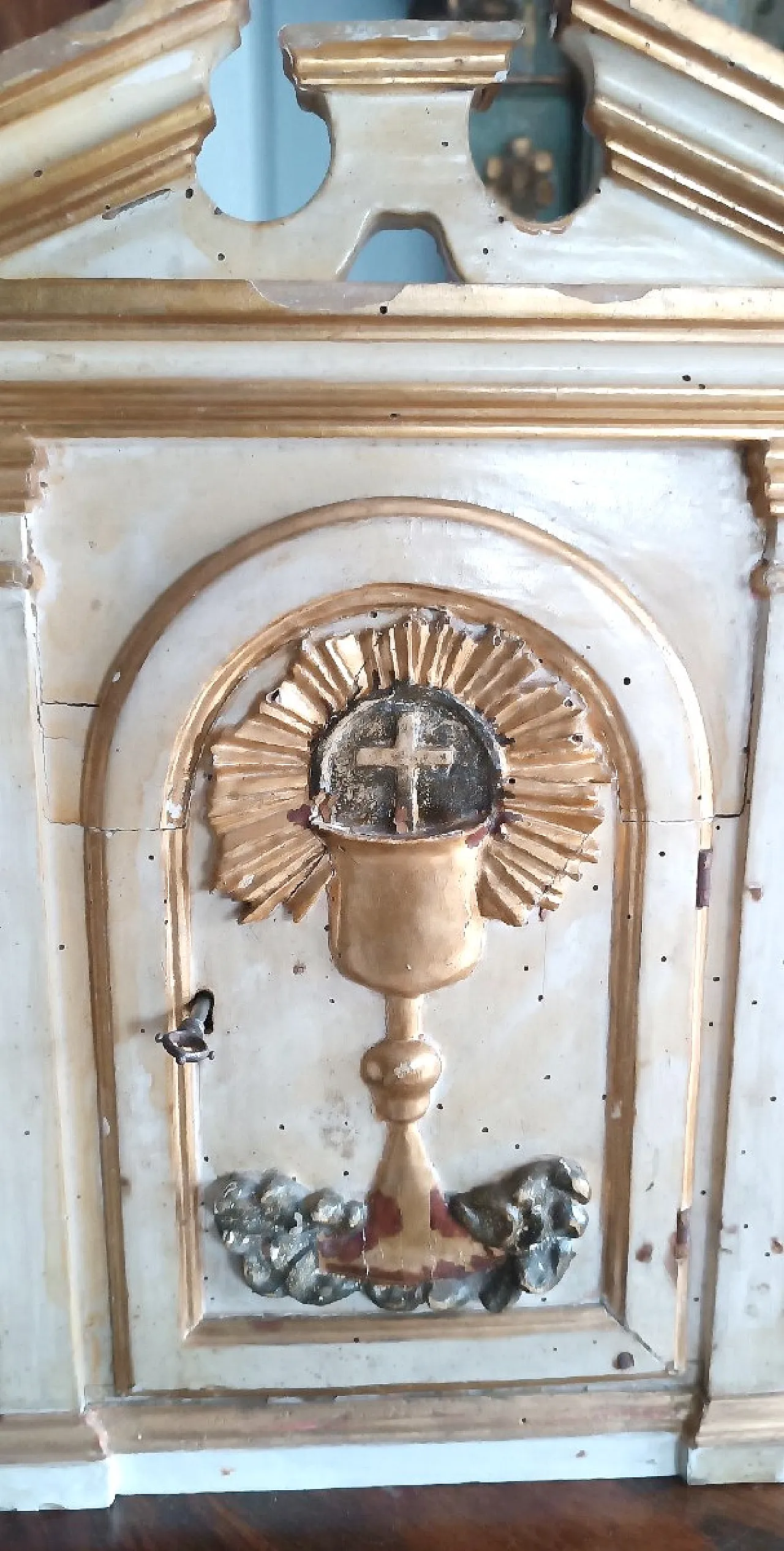 Lacquered and gilded wooden tabernacle, 18th century 4