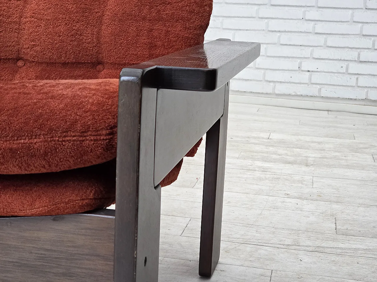 Divano danese a 3 posti in velluto arancione/rosso e quercia, anni '70 4