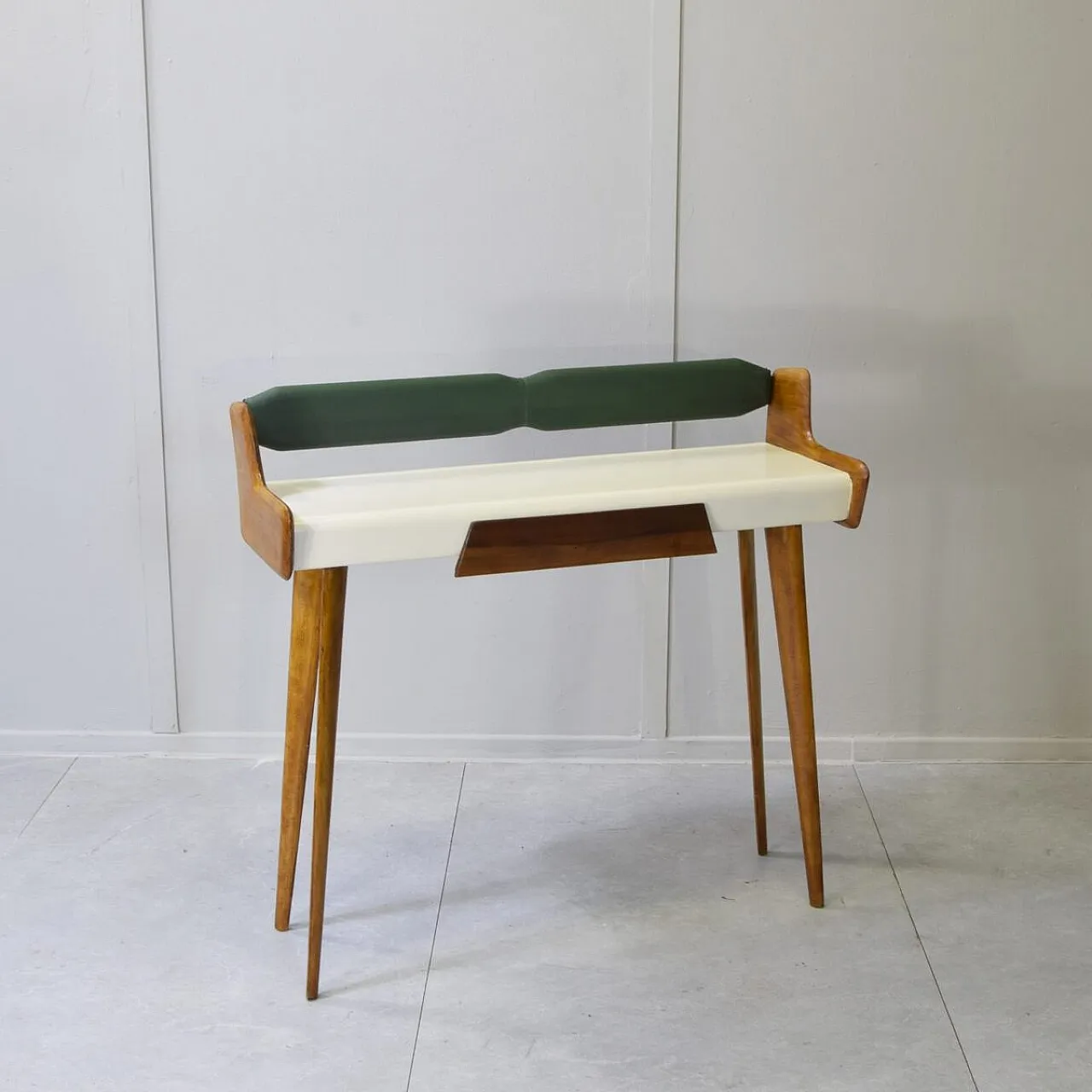 Consolle in noce di Carlo De Carli, anni '50 1