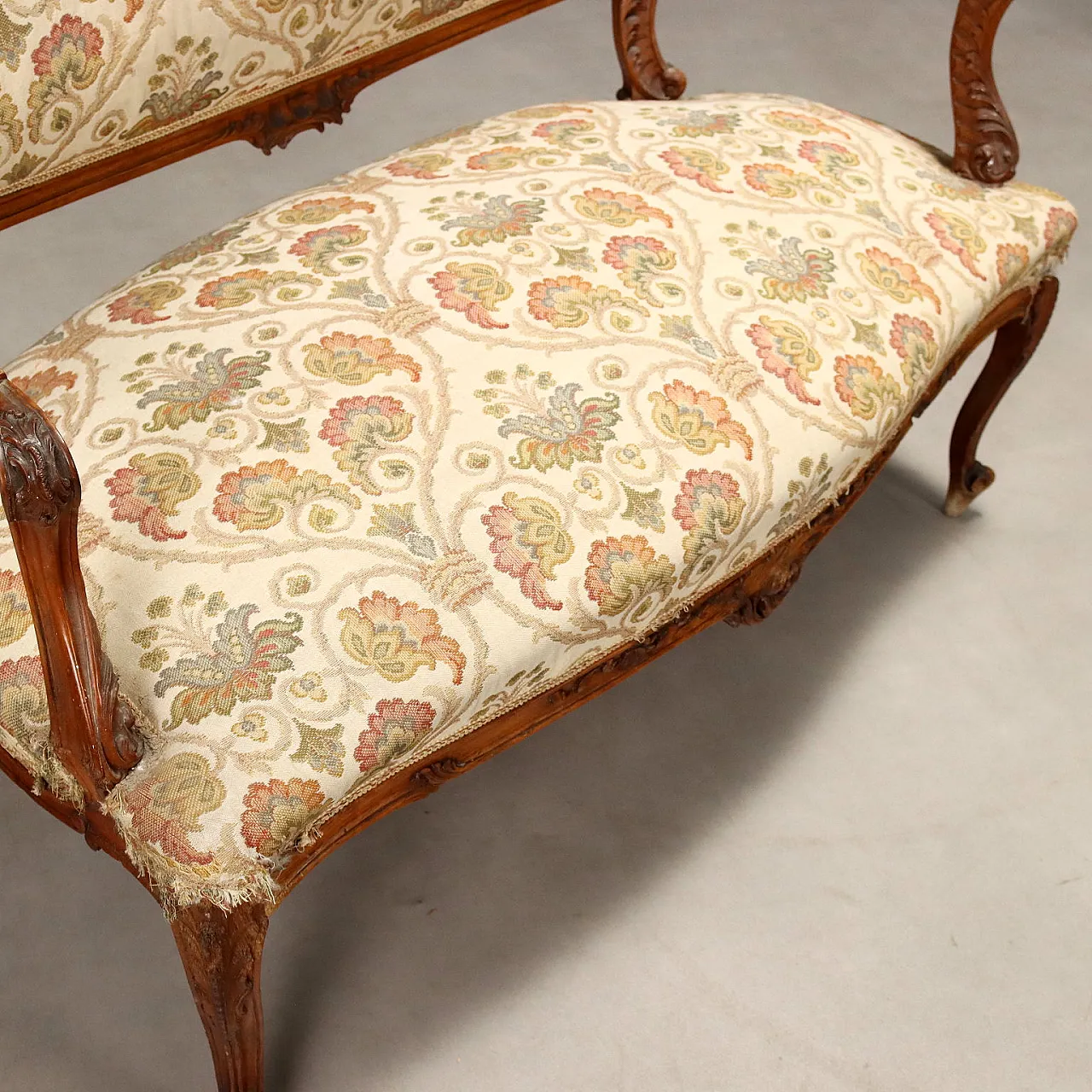 Divano a due posti in noce in stile tardo barocco, fine '800 4