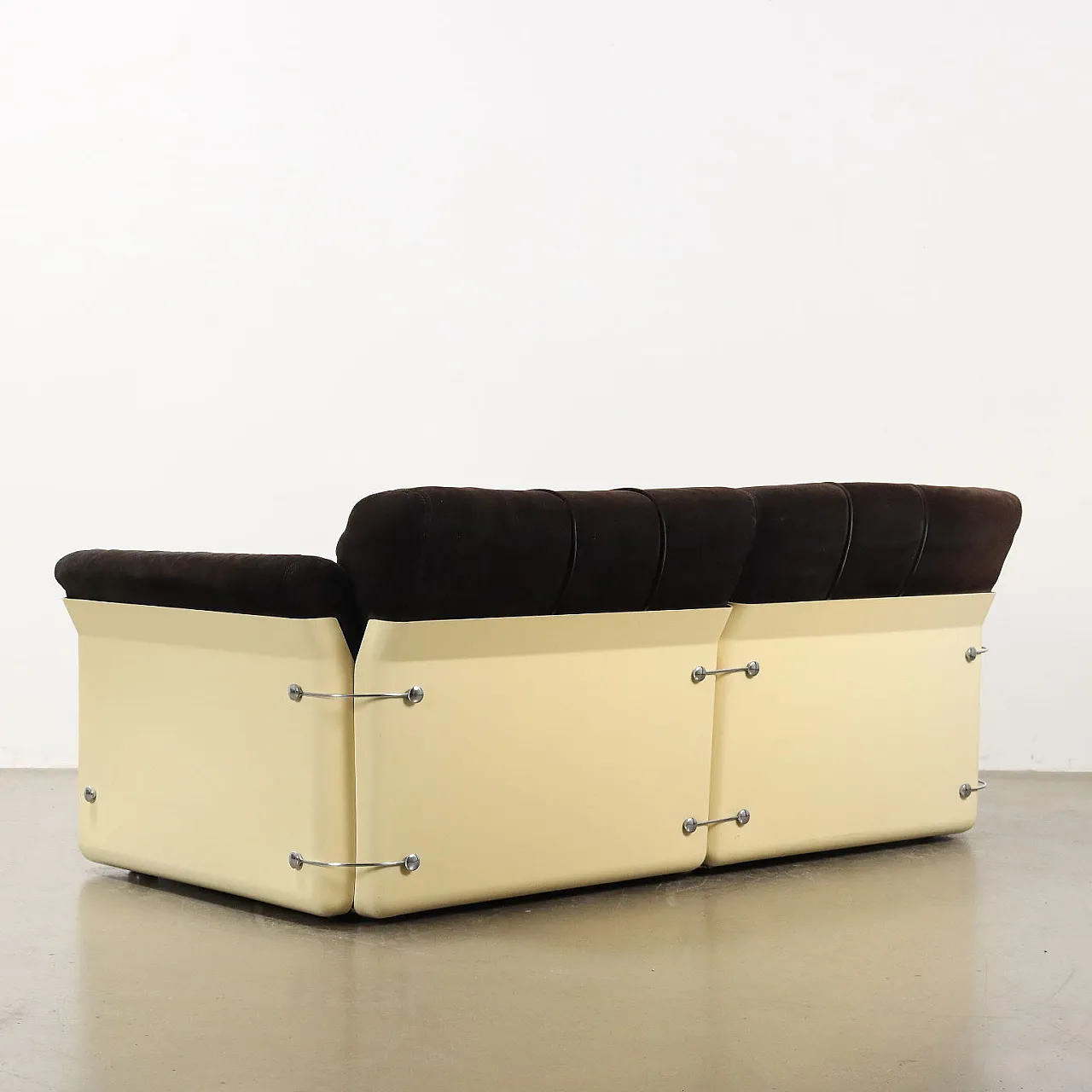 Larissa two seater Sofa by Vittorio Introini for Saporiti, 1970s 10