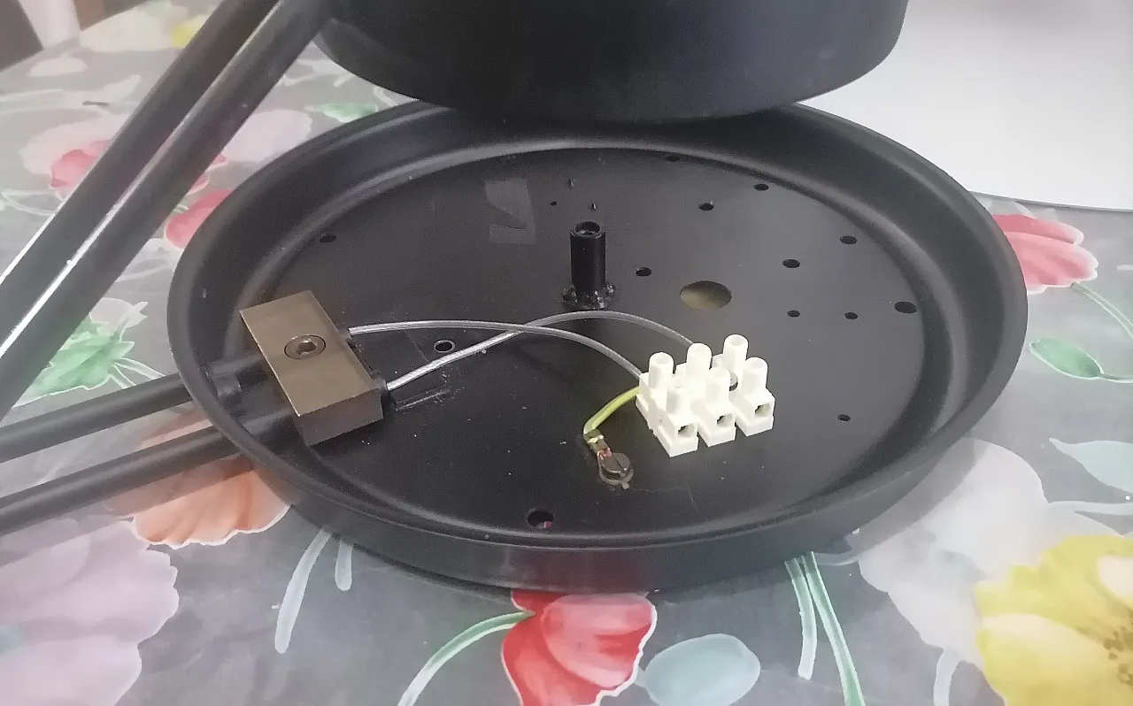 Lampada alogena VEGA di Tre CI Luce - design Cesaro 1985 6