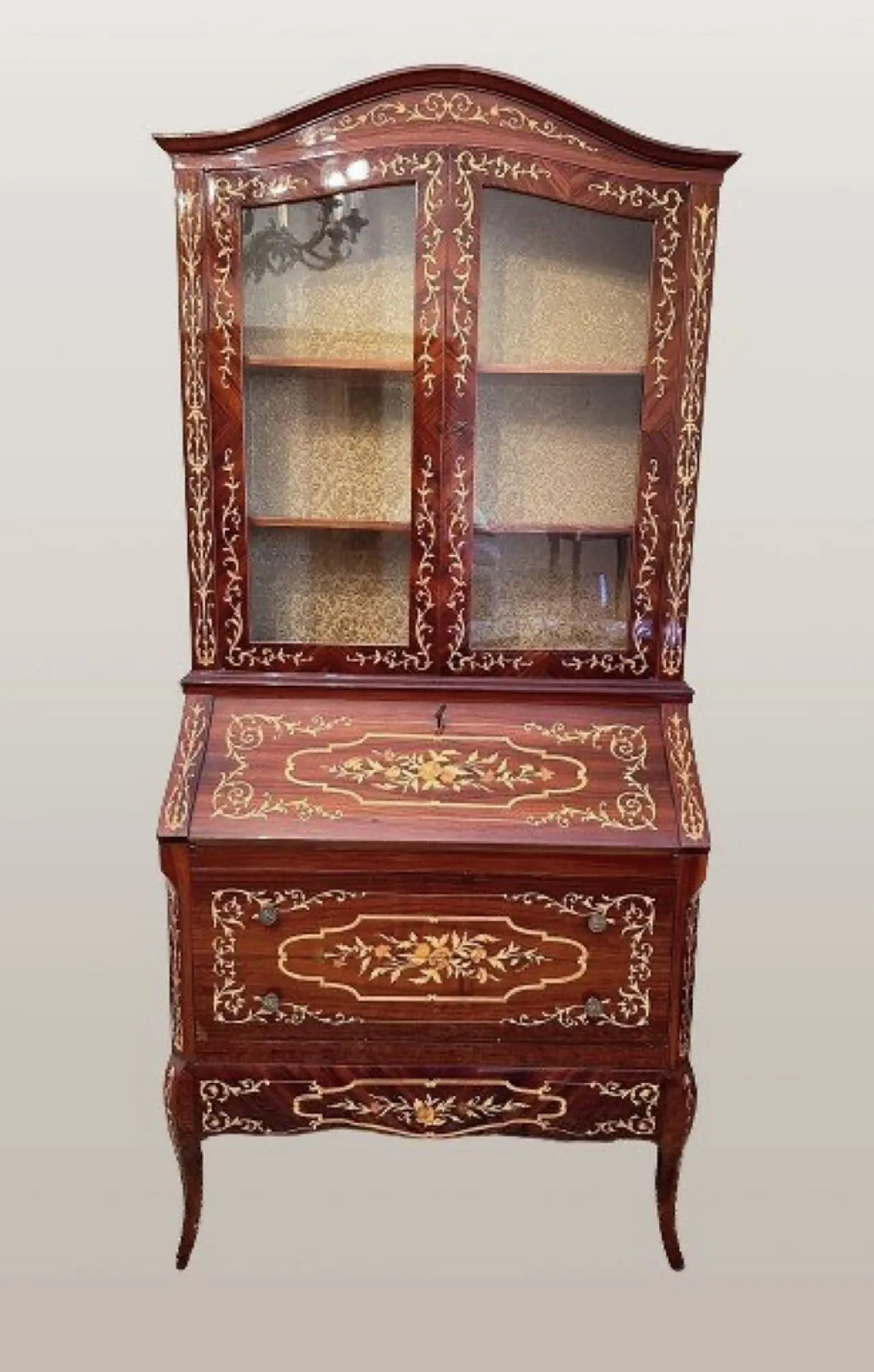 Beetle-style inlaid Trumeau cabinet with tipper, 20th century 1