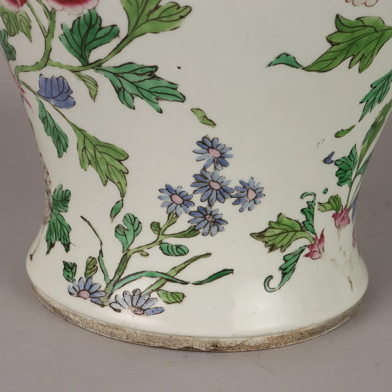 Pair of Potiches in the Manner of Edmè Samson, 19th century 7