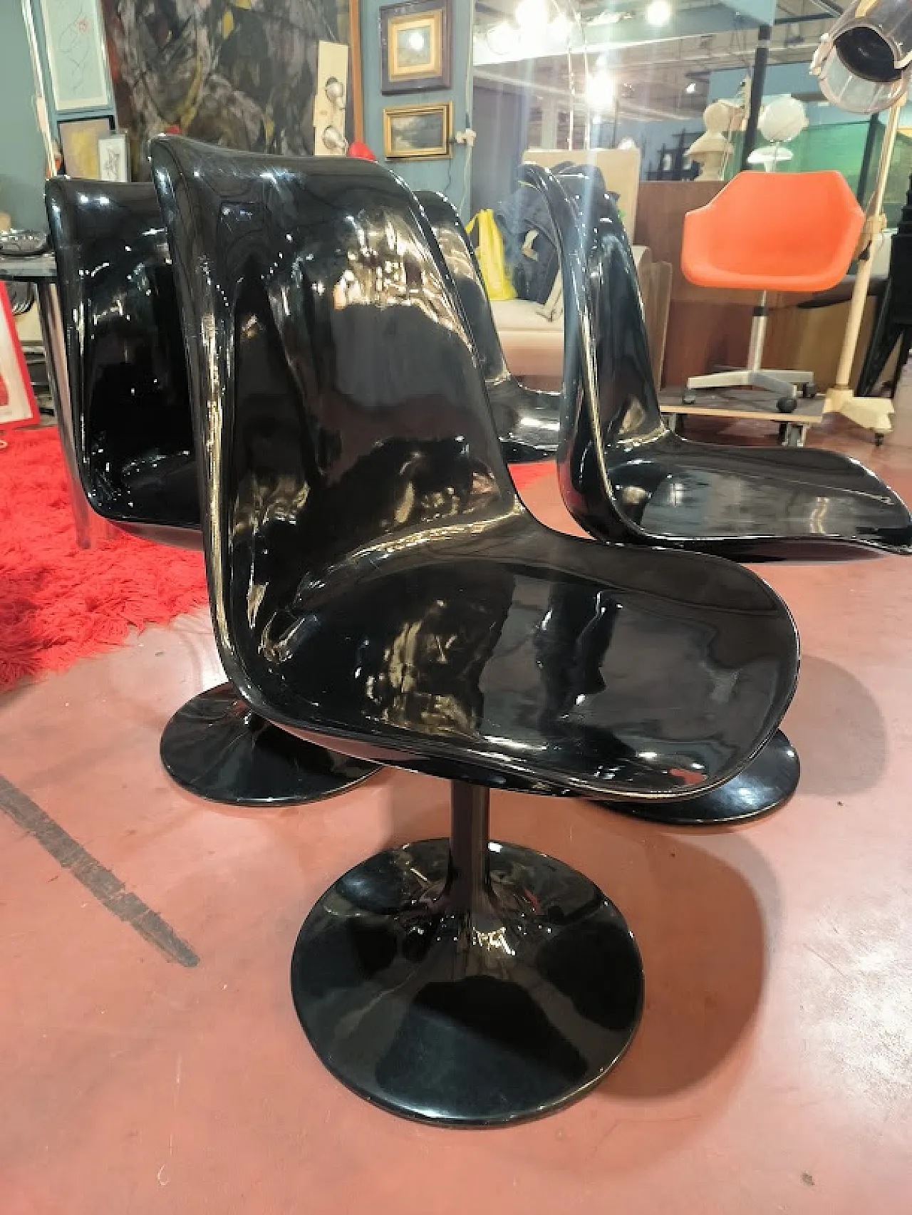 4 sedie Tulip di Bonzanini in vertroresina, anni '60 3