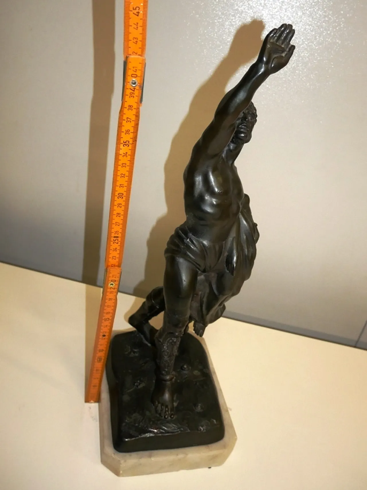 Scultura in antimonio di F. De Luca, '900 3