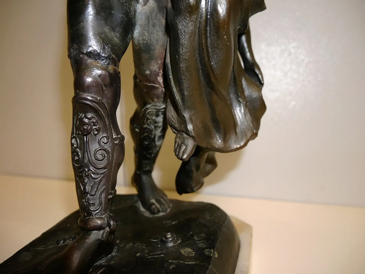 Scultura in antimonio di F. De Luca, '900 8