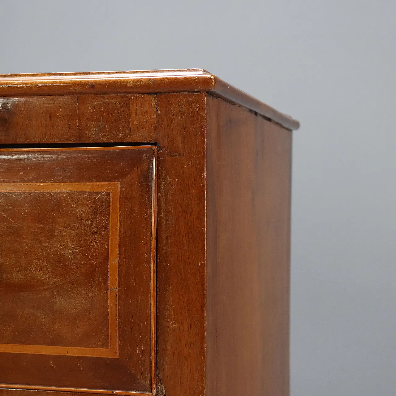 Cassettiera neoclassica in mogano, acero e bronzo, '700 3