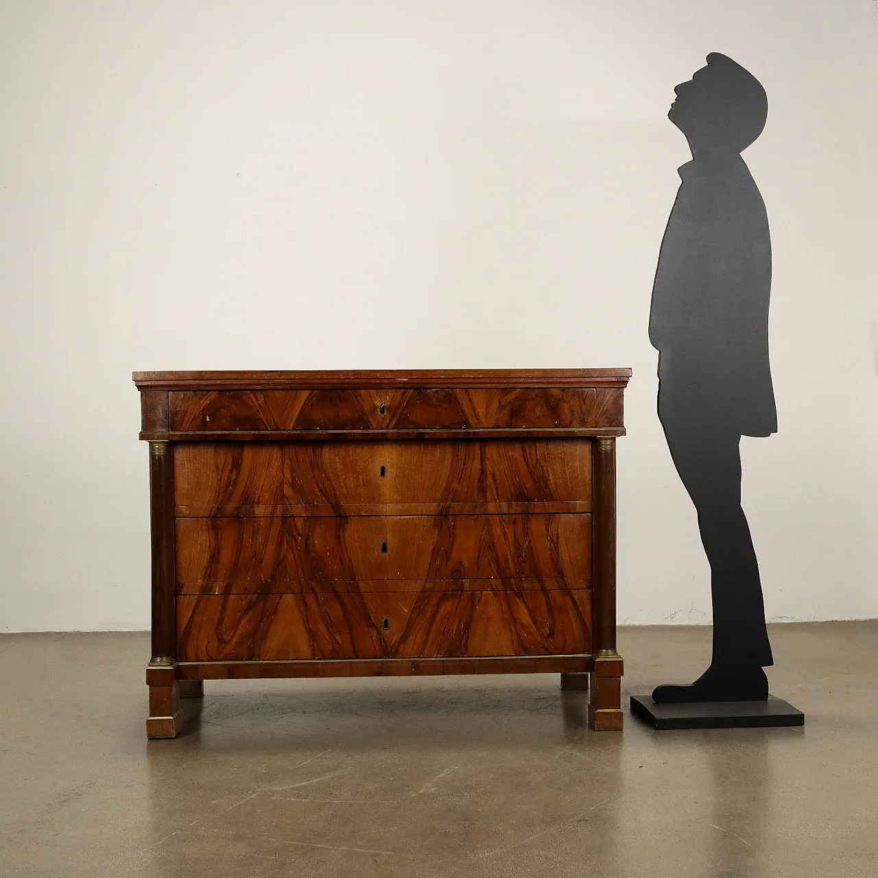 Cassettone Impero in noce, pioppo e bronzo, '800 3