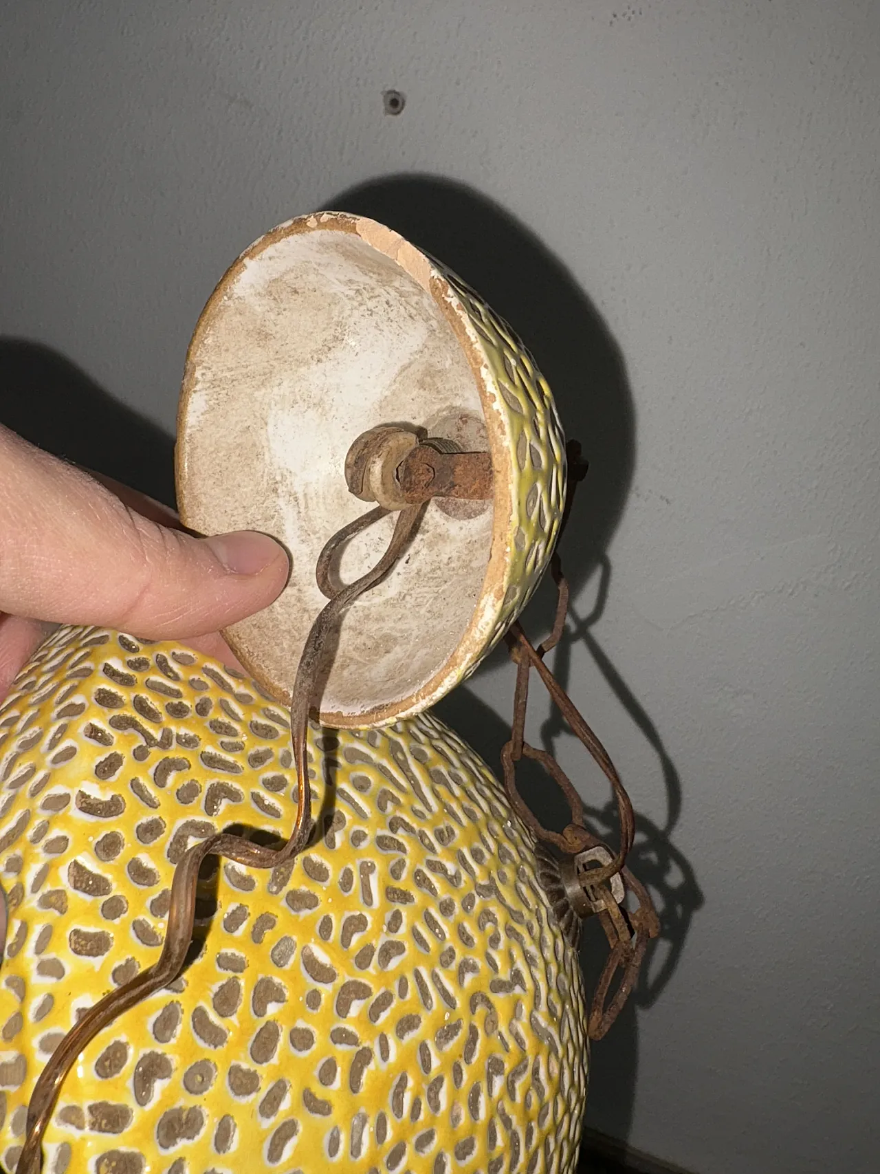 Lampadario lanterna in ceramica smaltata di Antonia Campi, anni '50 11