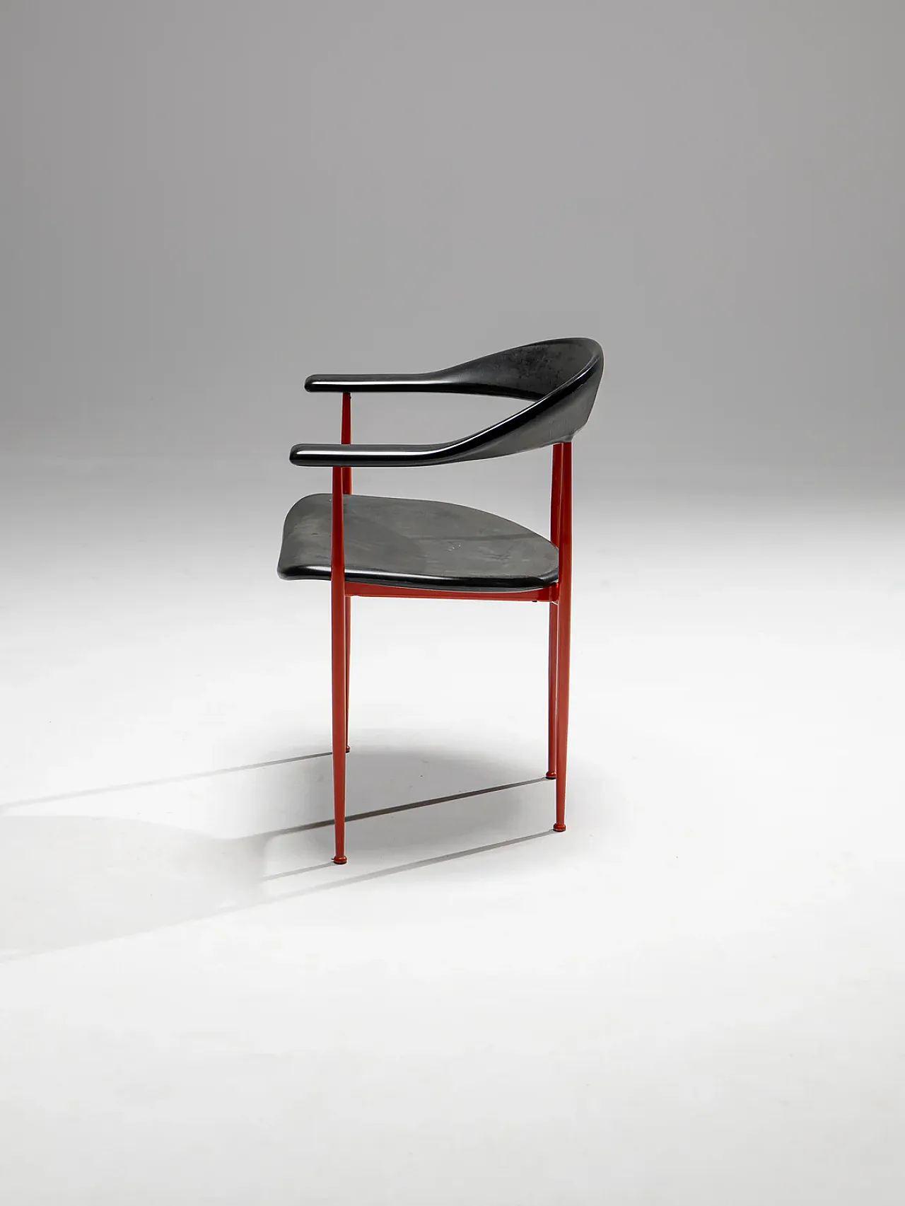 Poltrona P40 di G. Vegni e G. Gualtierotti per Fasem, anni '80 9