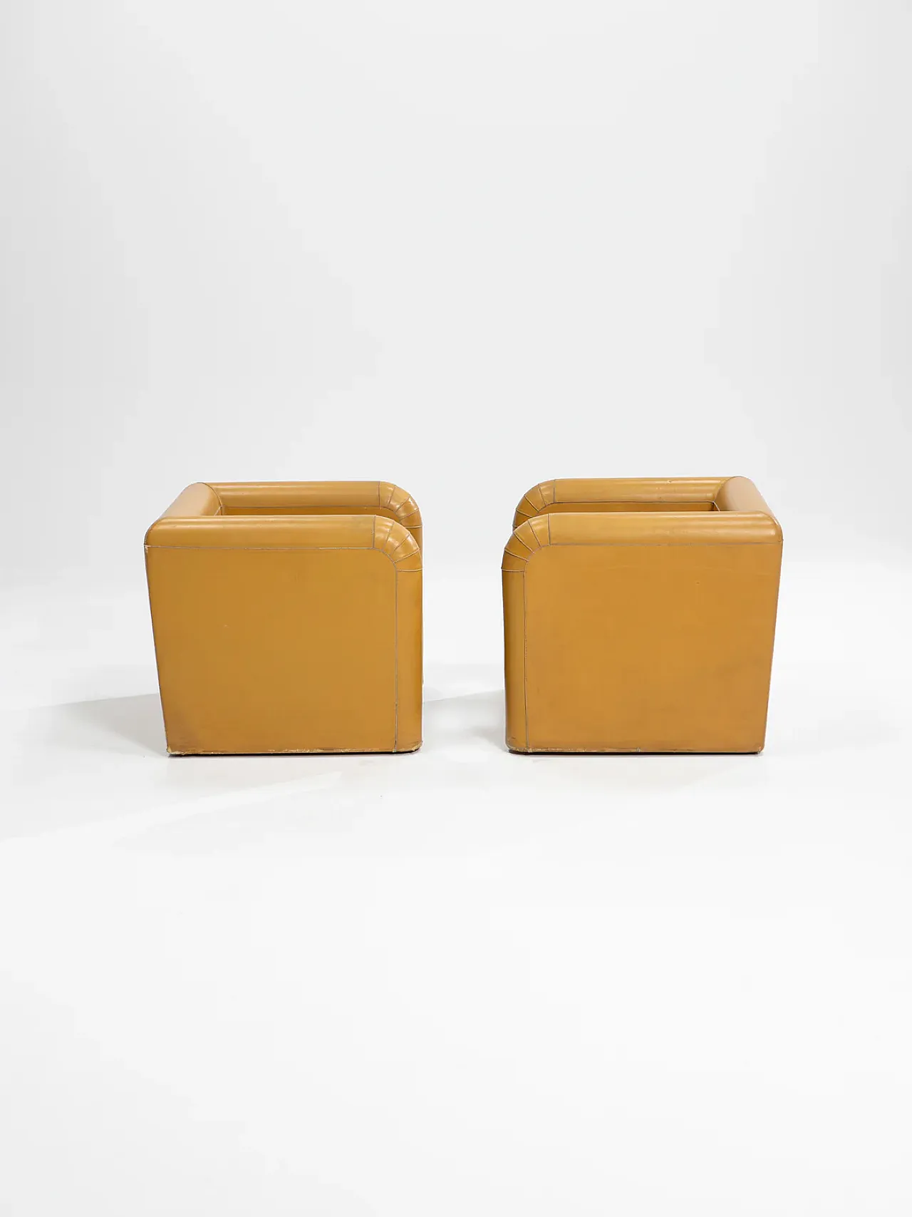 Coppia di poltrone di Trussardi, anni '70 3