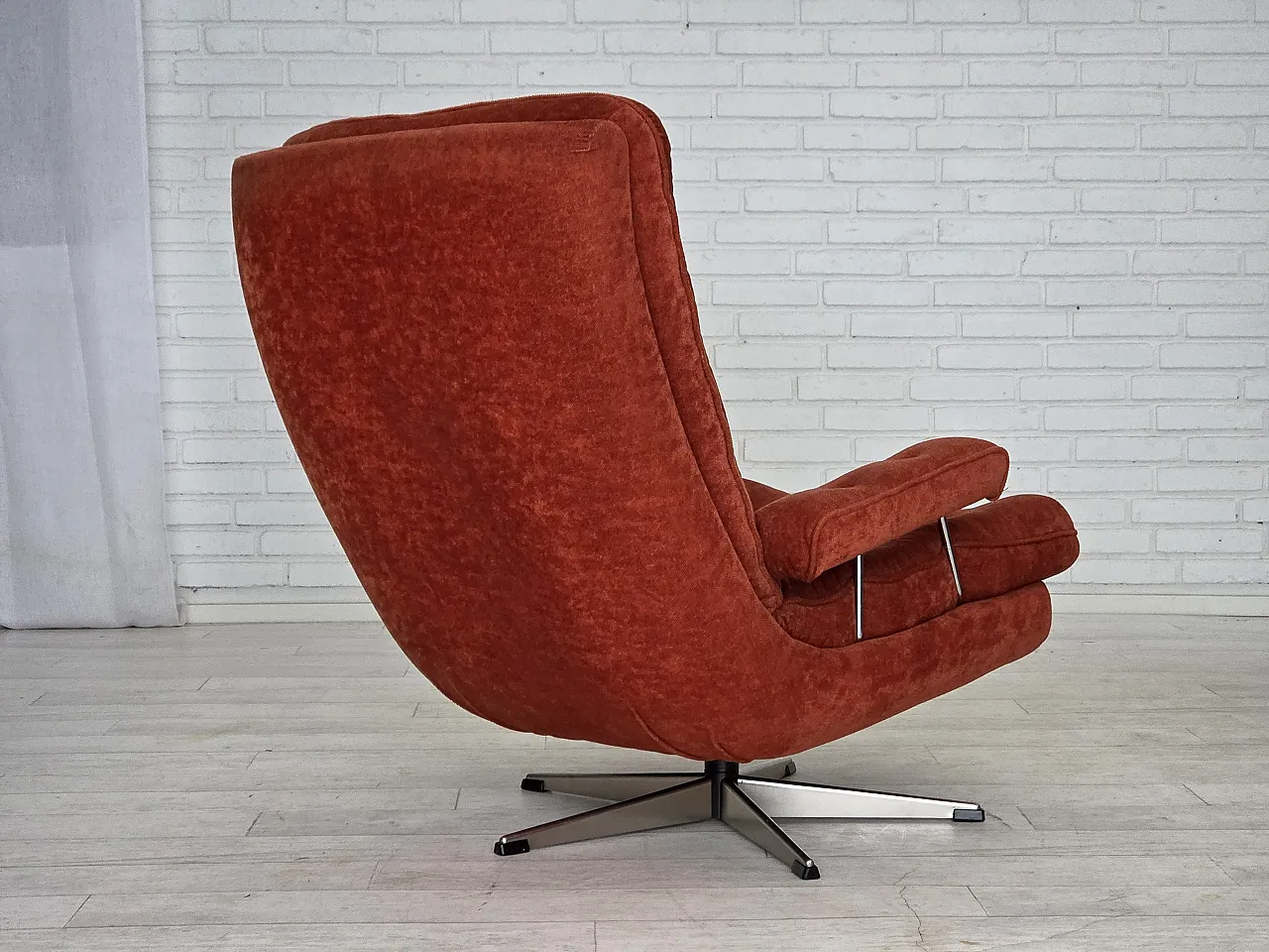 Poltrona girevole svedese di Ulferts Möbler, velluto, anni '70 6