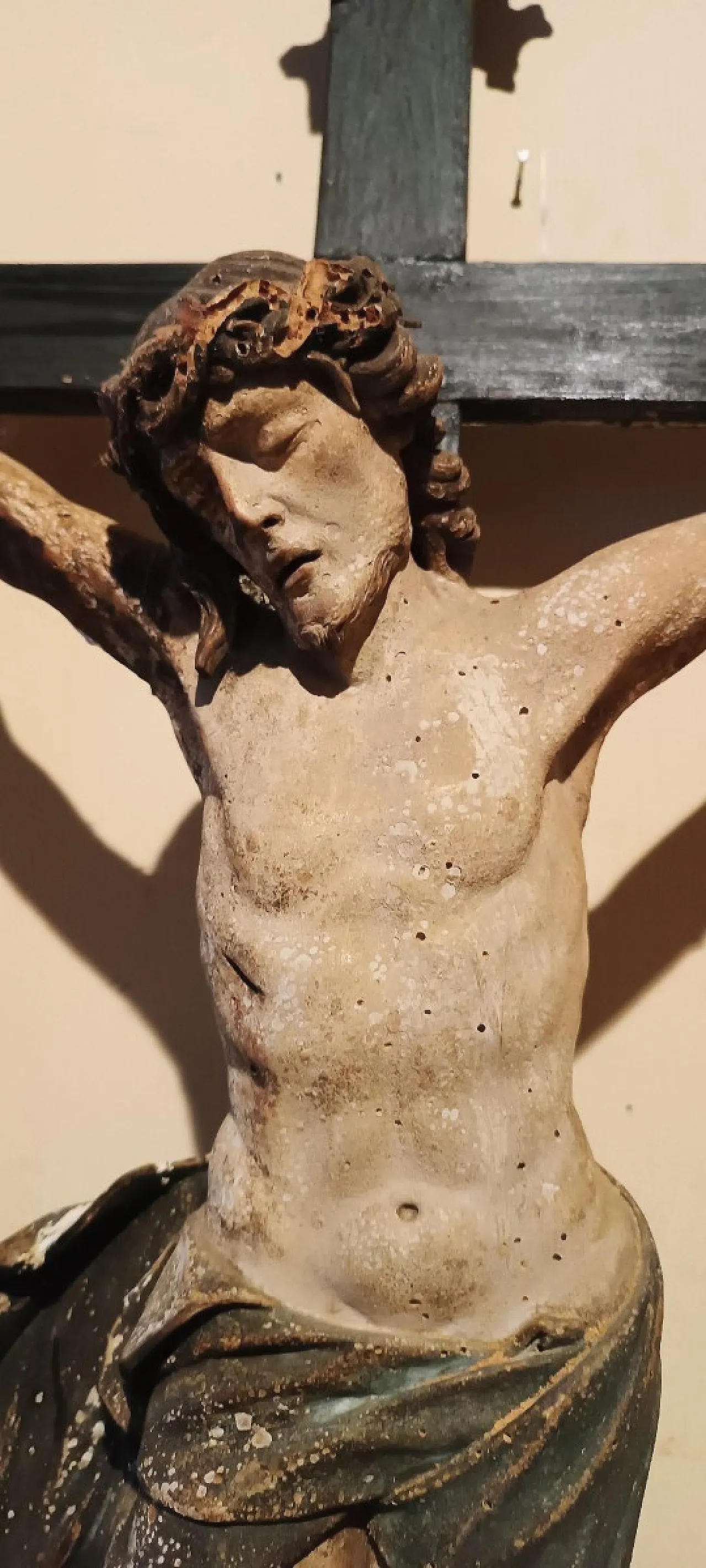 Polychrome wooden figure of Christ, 17th century 4