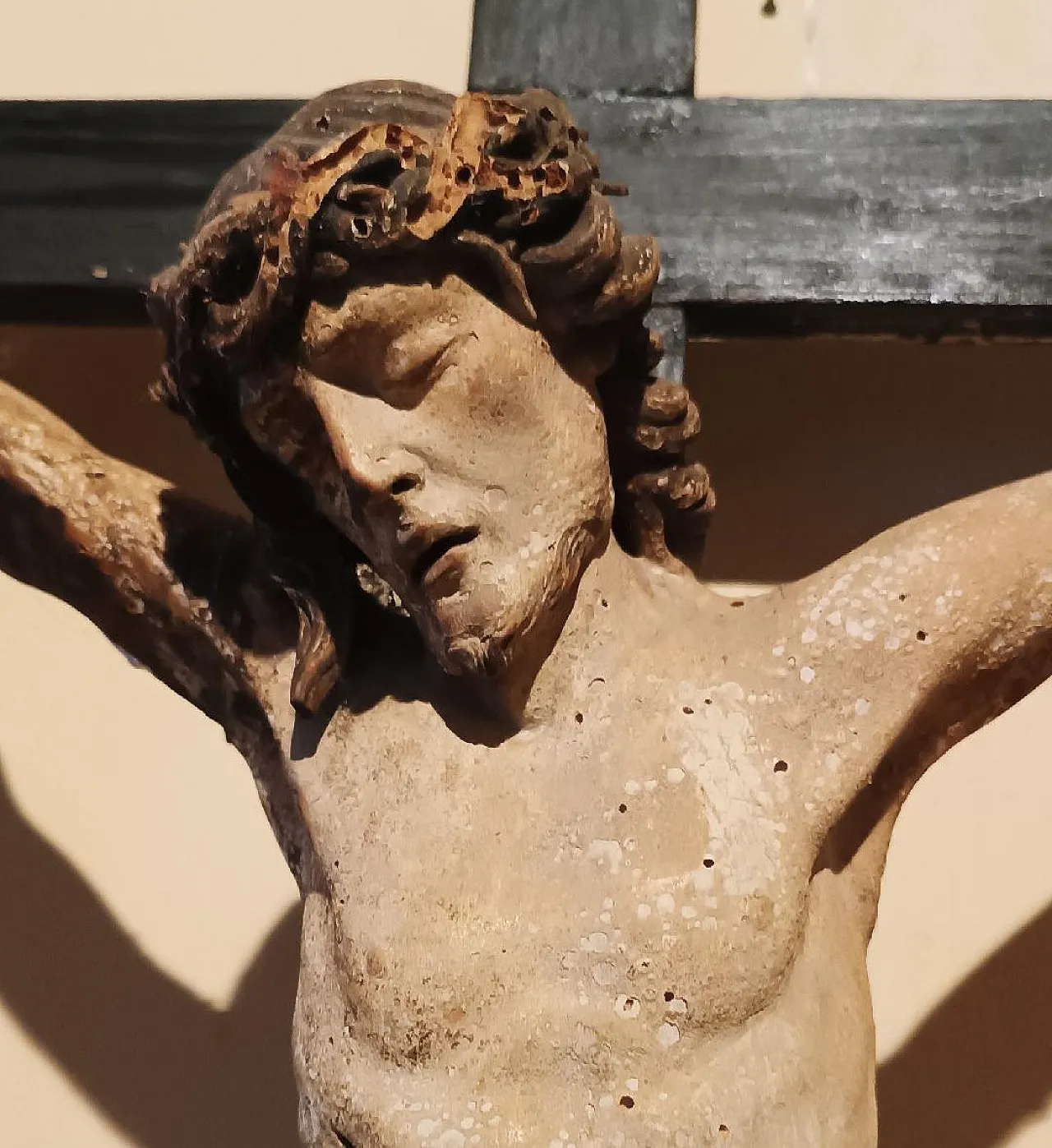 Polychrome wooden figure of Christ, 17th century 8