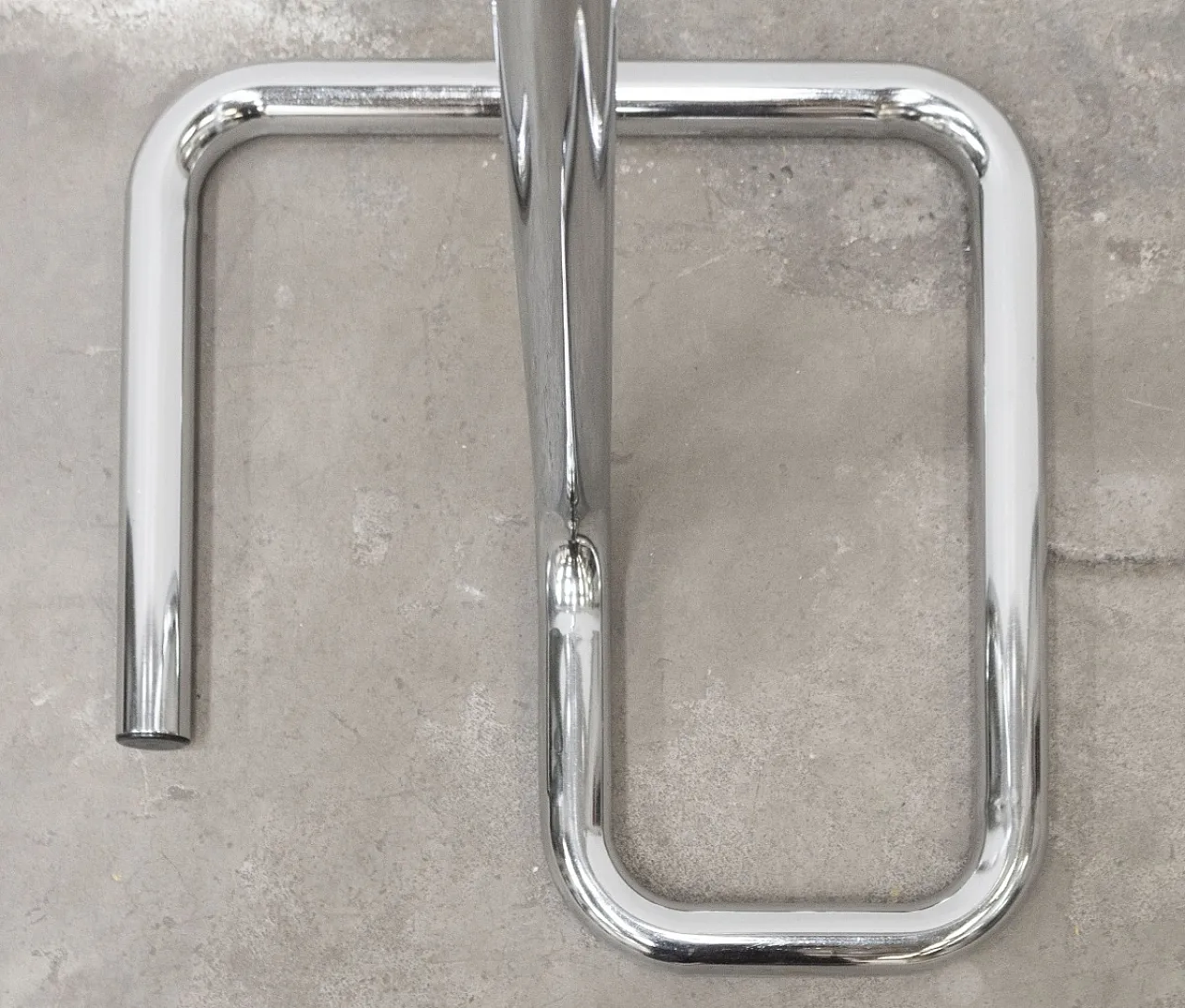 Chrome-plated steel coat stand, 1970s 4