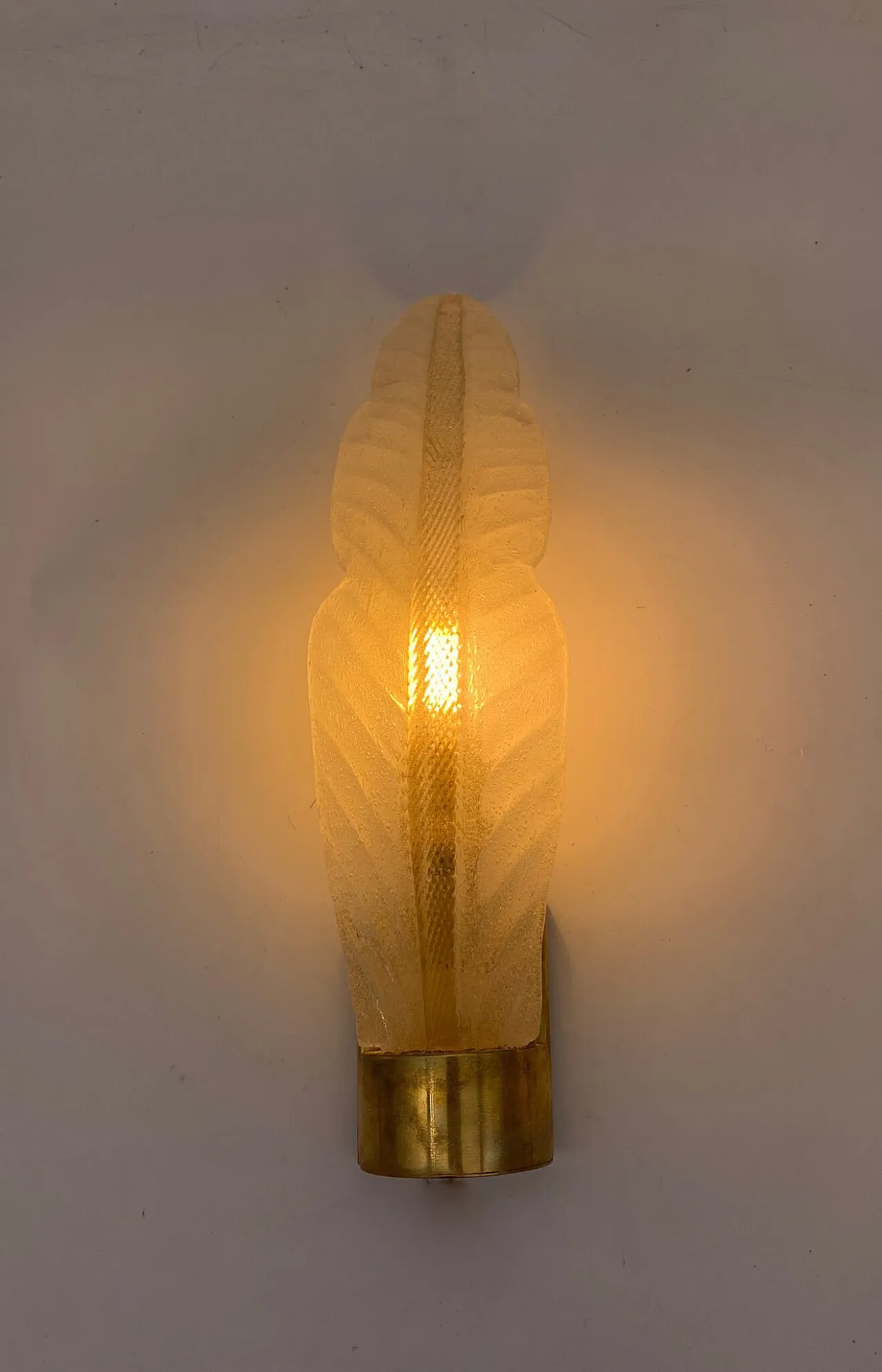 Lampada da parete a foglia singola attribuita a Barovier, anni '60 1