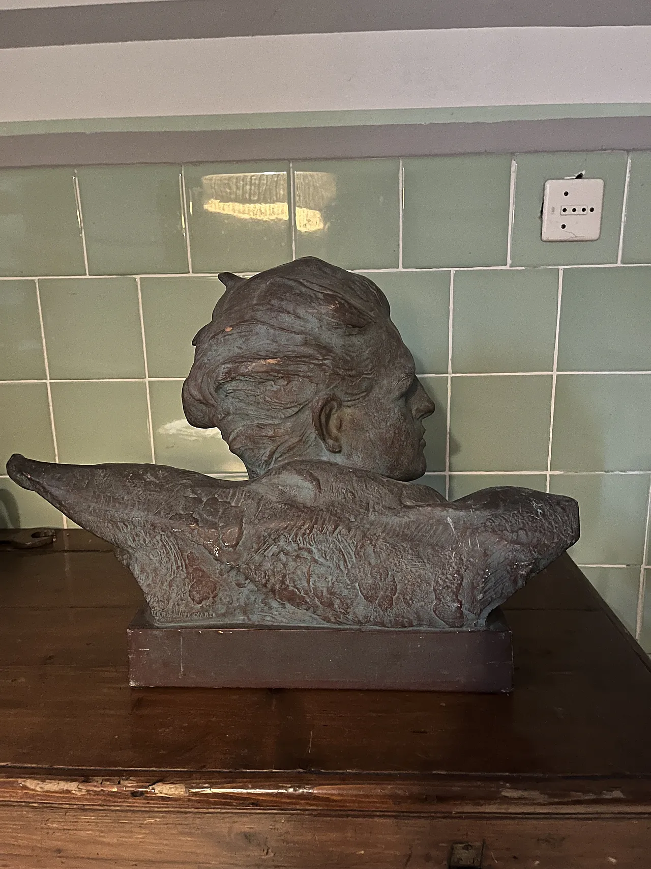 Terracotta aviator, 30s 3