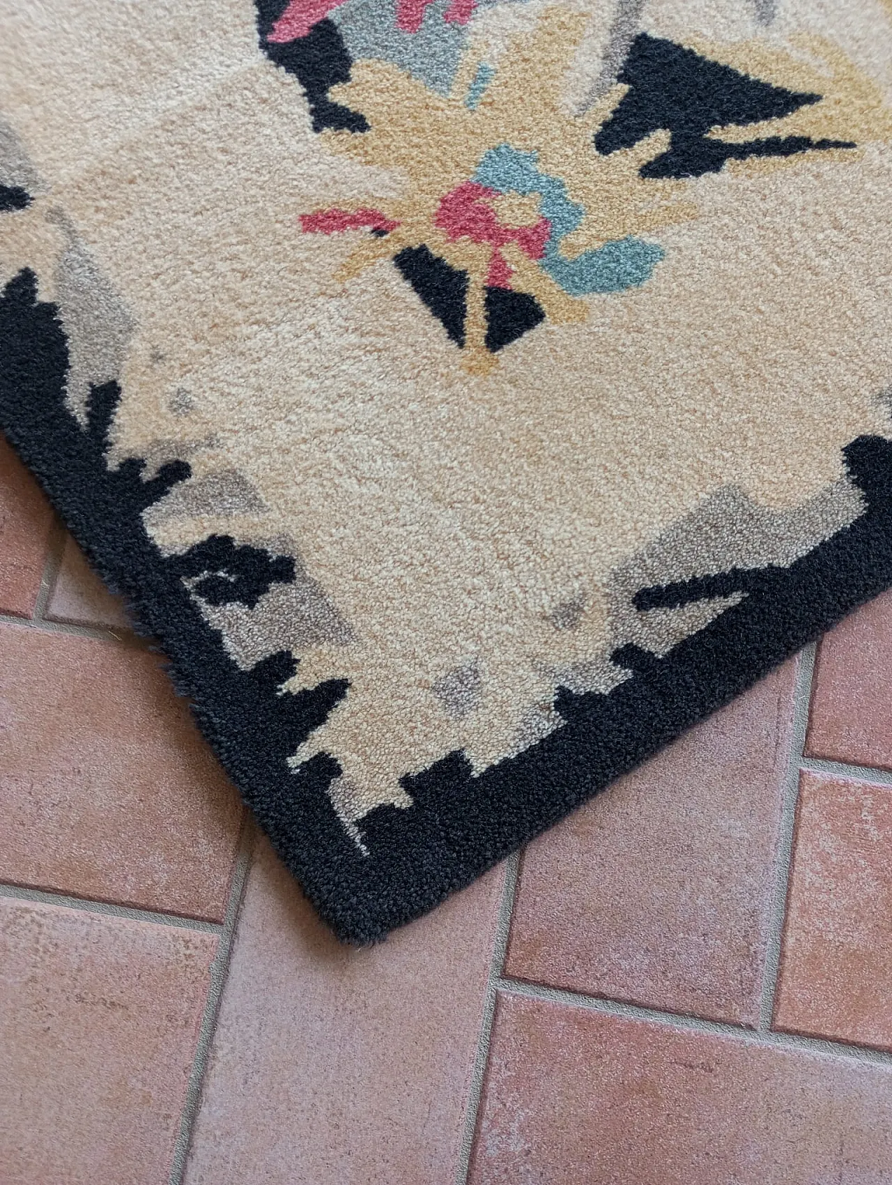 Tappeto disegno Gianni Vigone in lana, Italia anni ‘80 4