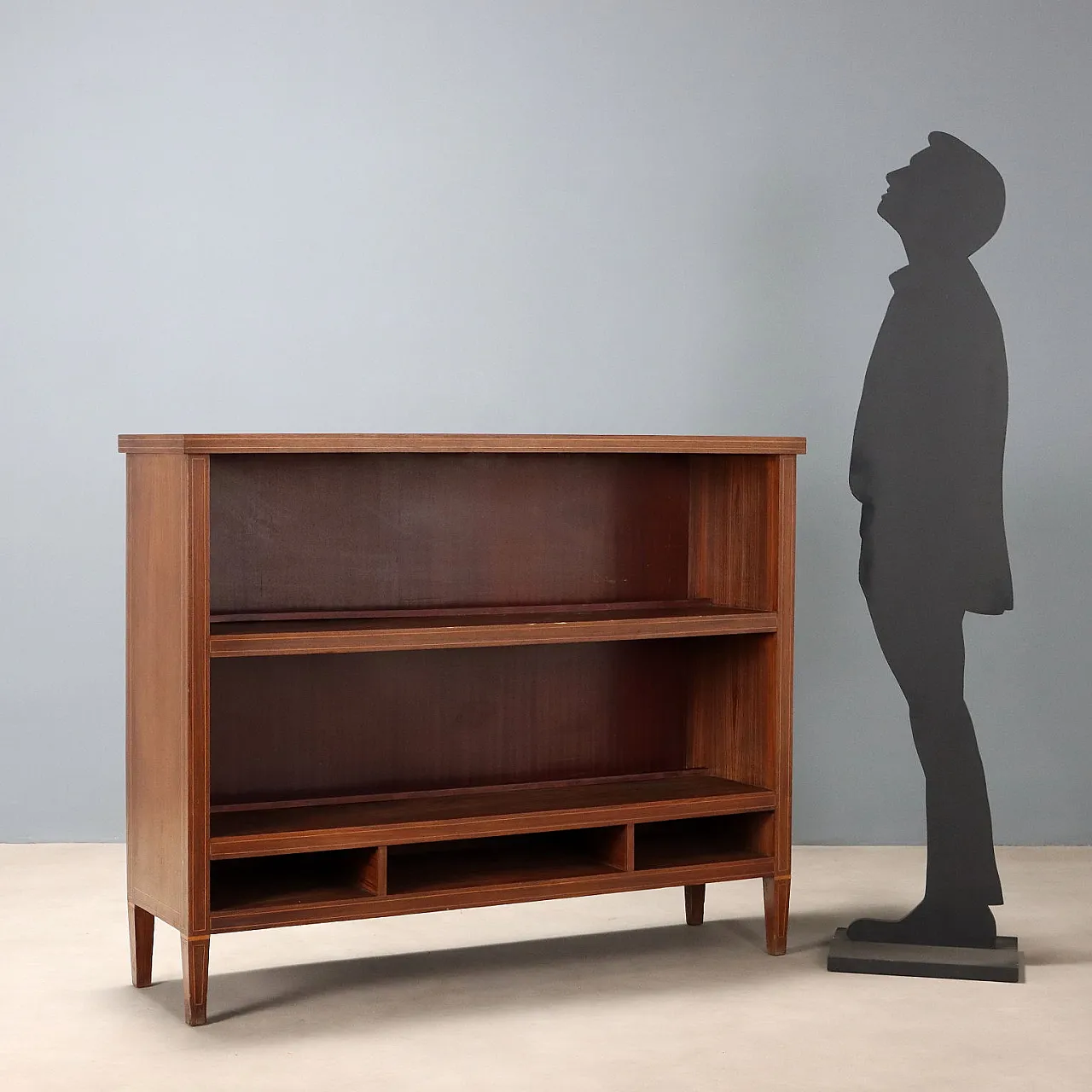 Mobile con ripiani a giorno, impiallacciato in legno esotico, '900 2