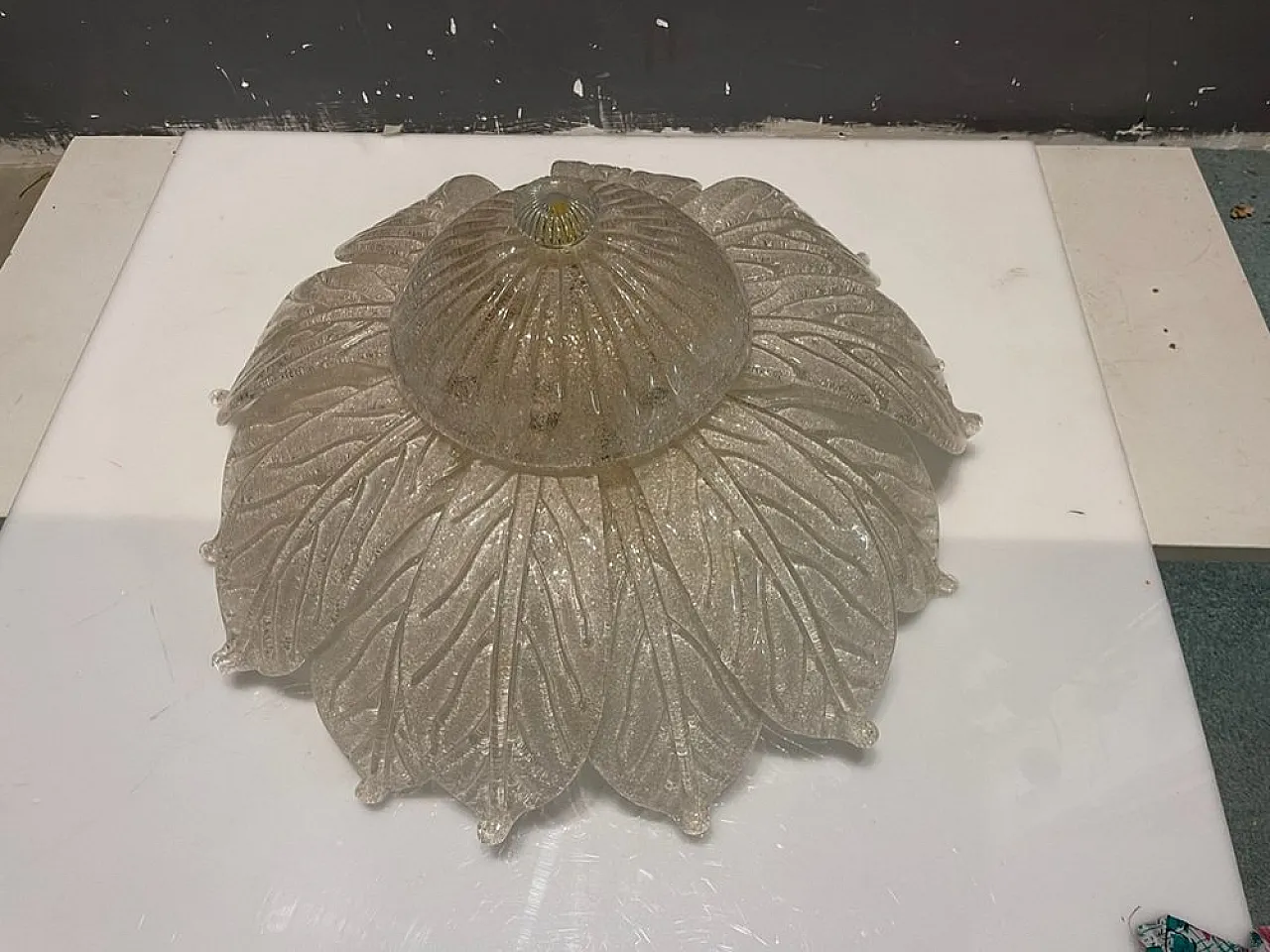 Venetian recessed flower in Murano glass, 1970s 5