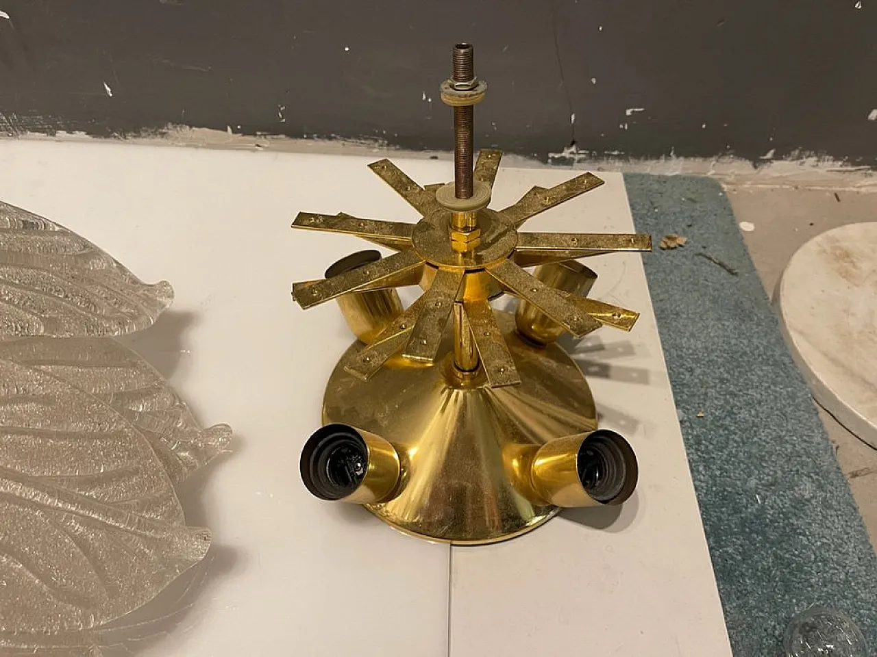 Venetian recessed flower in Murano glass, 1970s 8