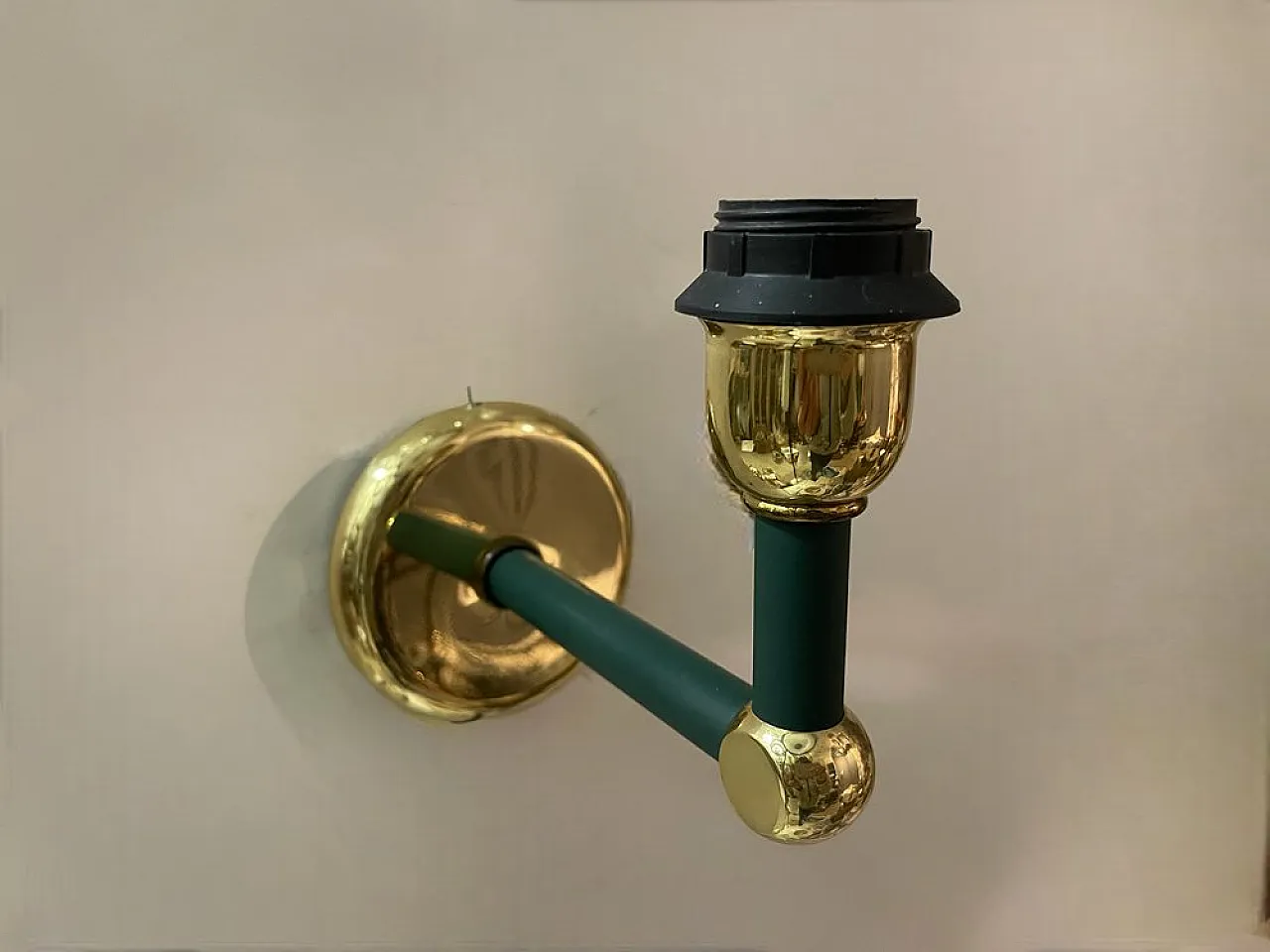 Applique verde oliva in ottone, anni '80 7