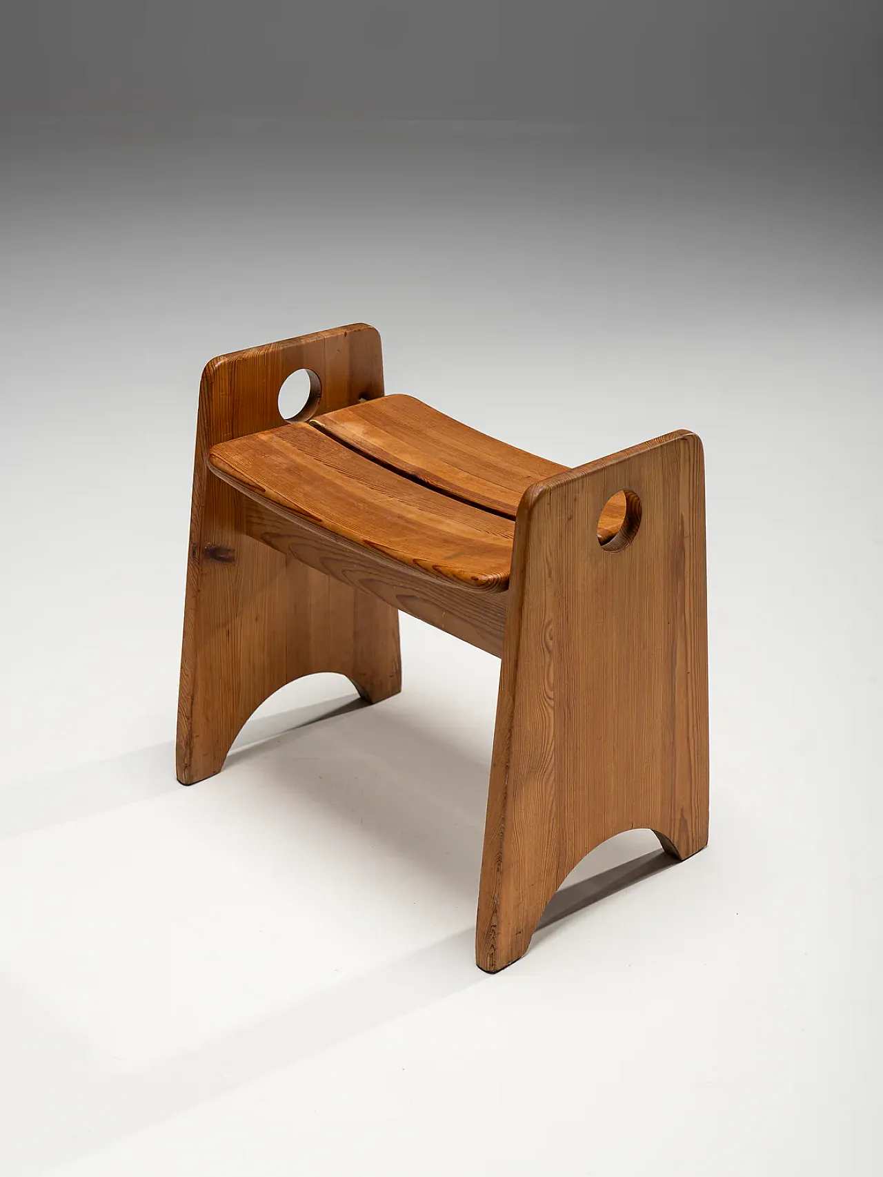 Sgabello in legno di Gilbert Marklund per Furusnickarn AB, anni '60 3