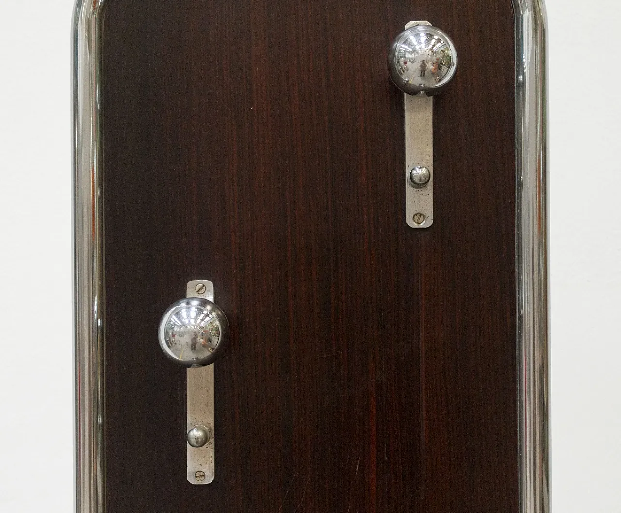 Specchio girevole con ripiani e appendiabiti, anni '70 7