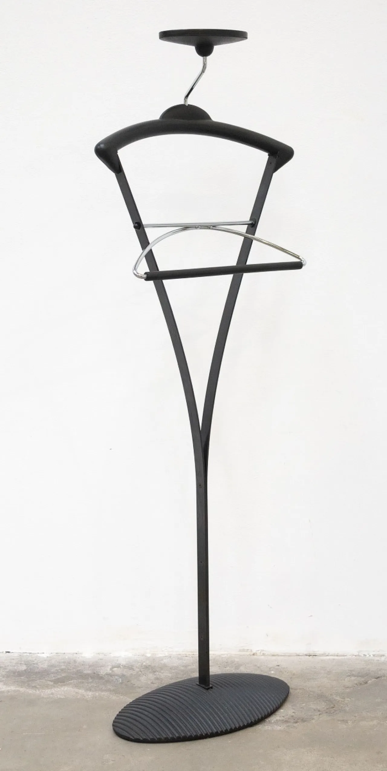 Servomuto posa abiti da camera di Baldanzi & Novelli per Frezza, '900 2