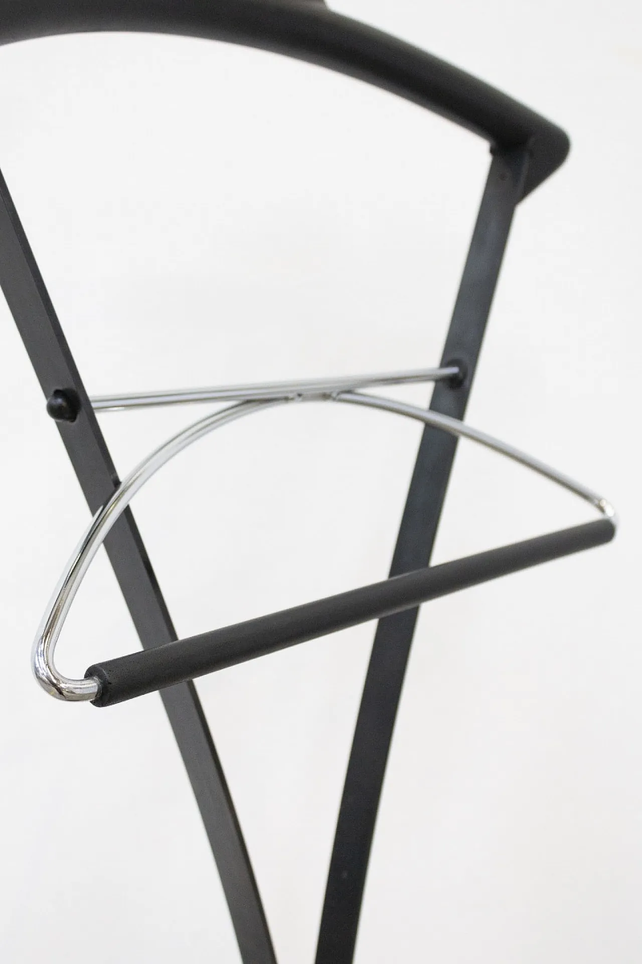 Servomuto posa abiti da camera di Baldanzi & Novelli per Frezza, '900 3