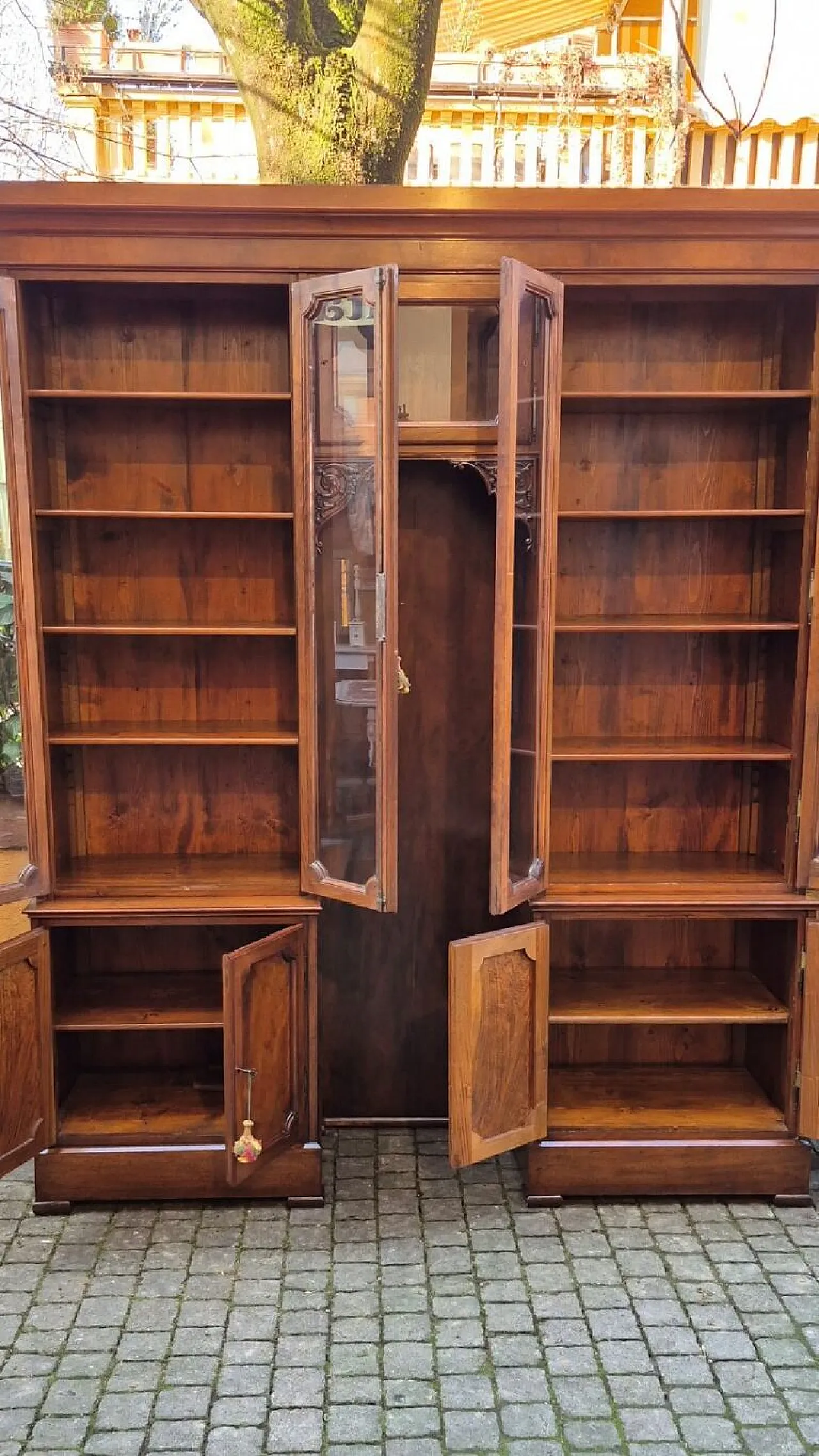 Libreria genovese in noce a ponte, '800 7