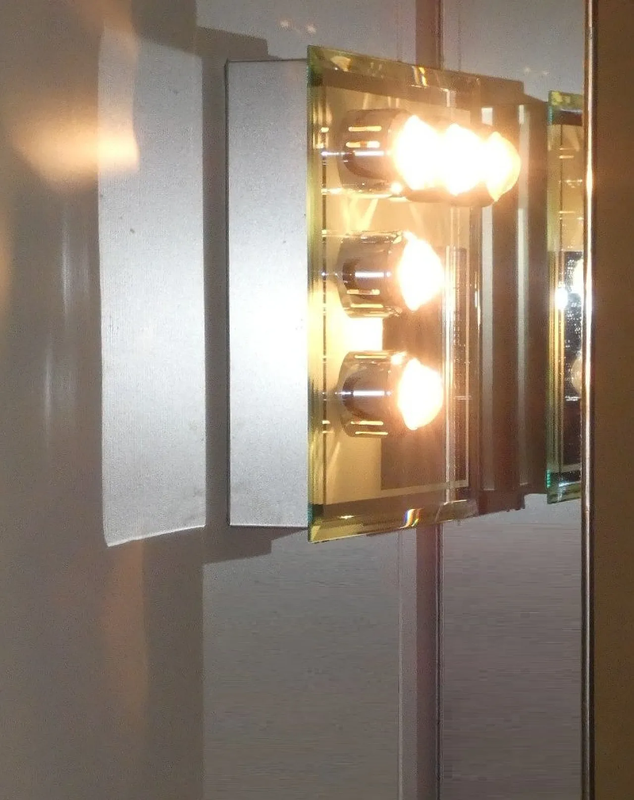 Lampada da parete in acciaio cromato con specchio e luci, anni '70 12