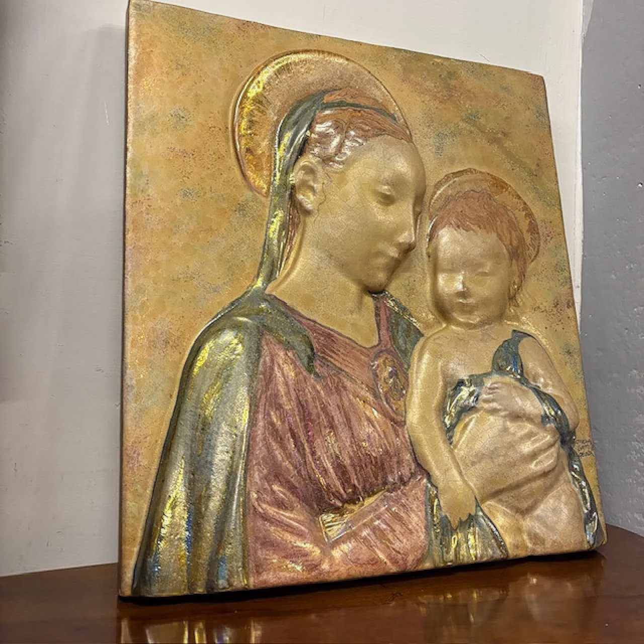 Gold luster majolica plaque, Virgin with Child, mid-20th century 1