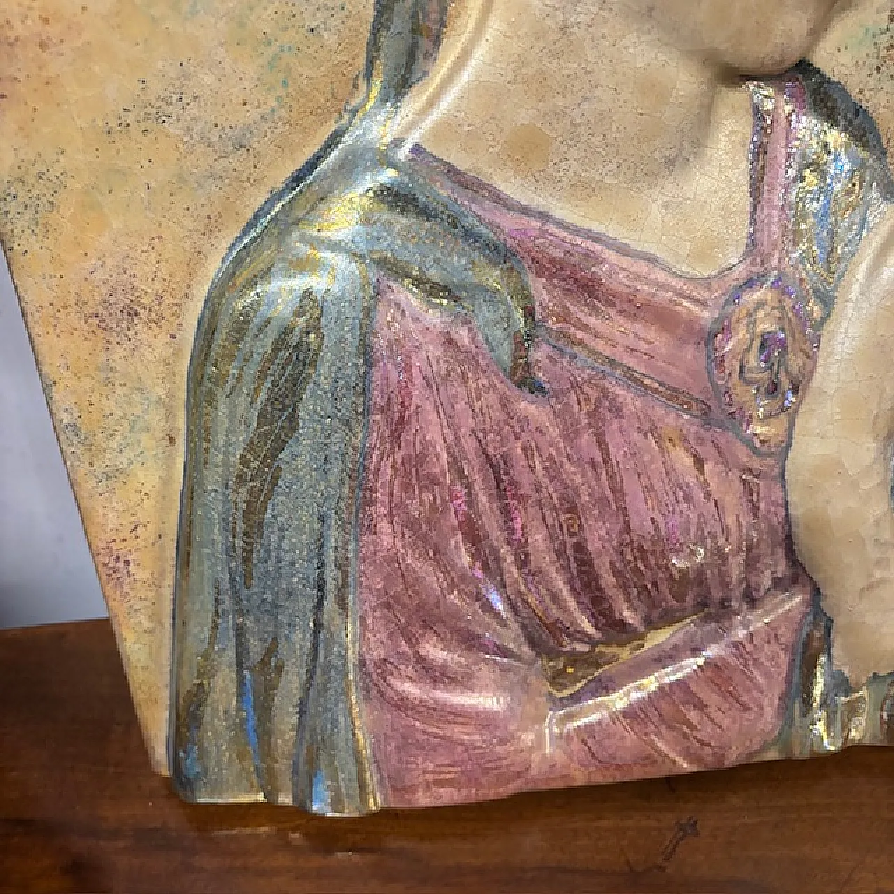 Gold luster majolica plaque, Virgin with Child, mid-20th century 3