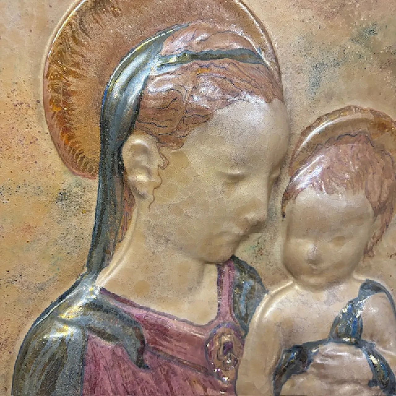 Gold luster majolica plaque, Virgin with Child, mid-20th century 4