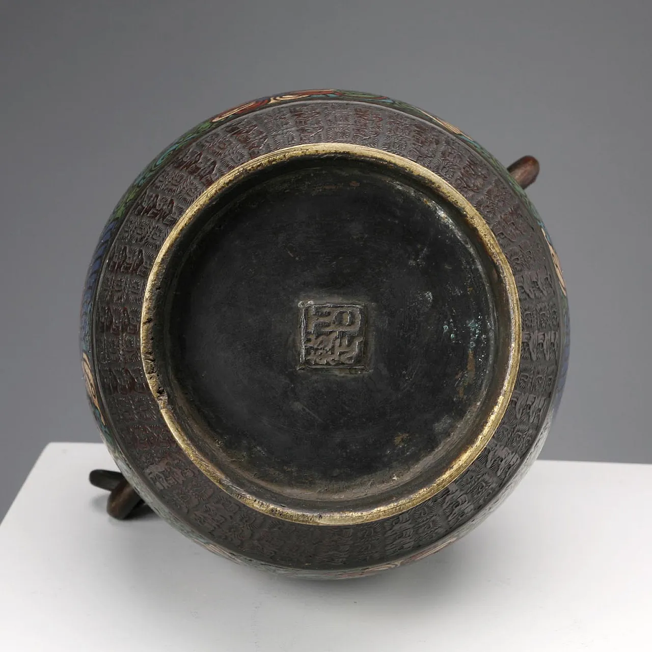 Vaso in bronzo e smalti policromi, '900 9