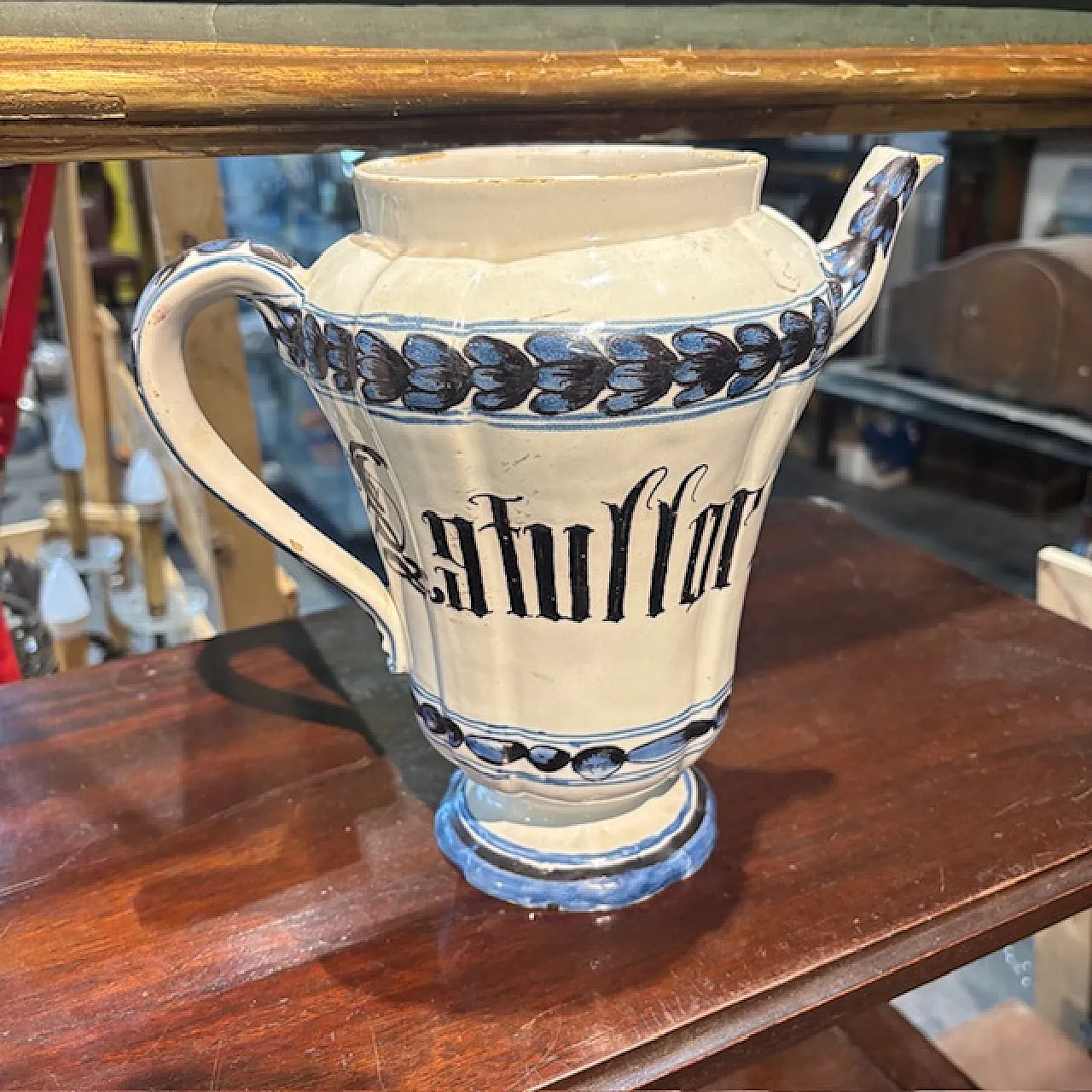 Versatoio in maiolica dipinta, '700 1