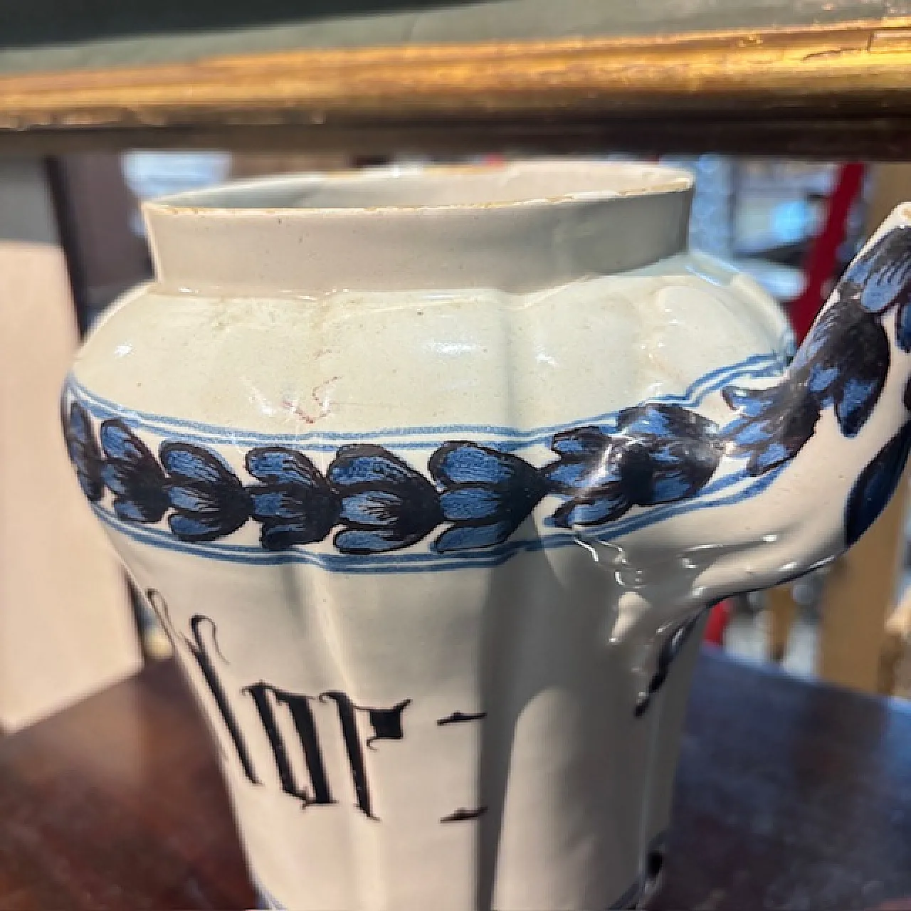 Versatoio in maiolica dipinta, '700 3