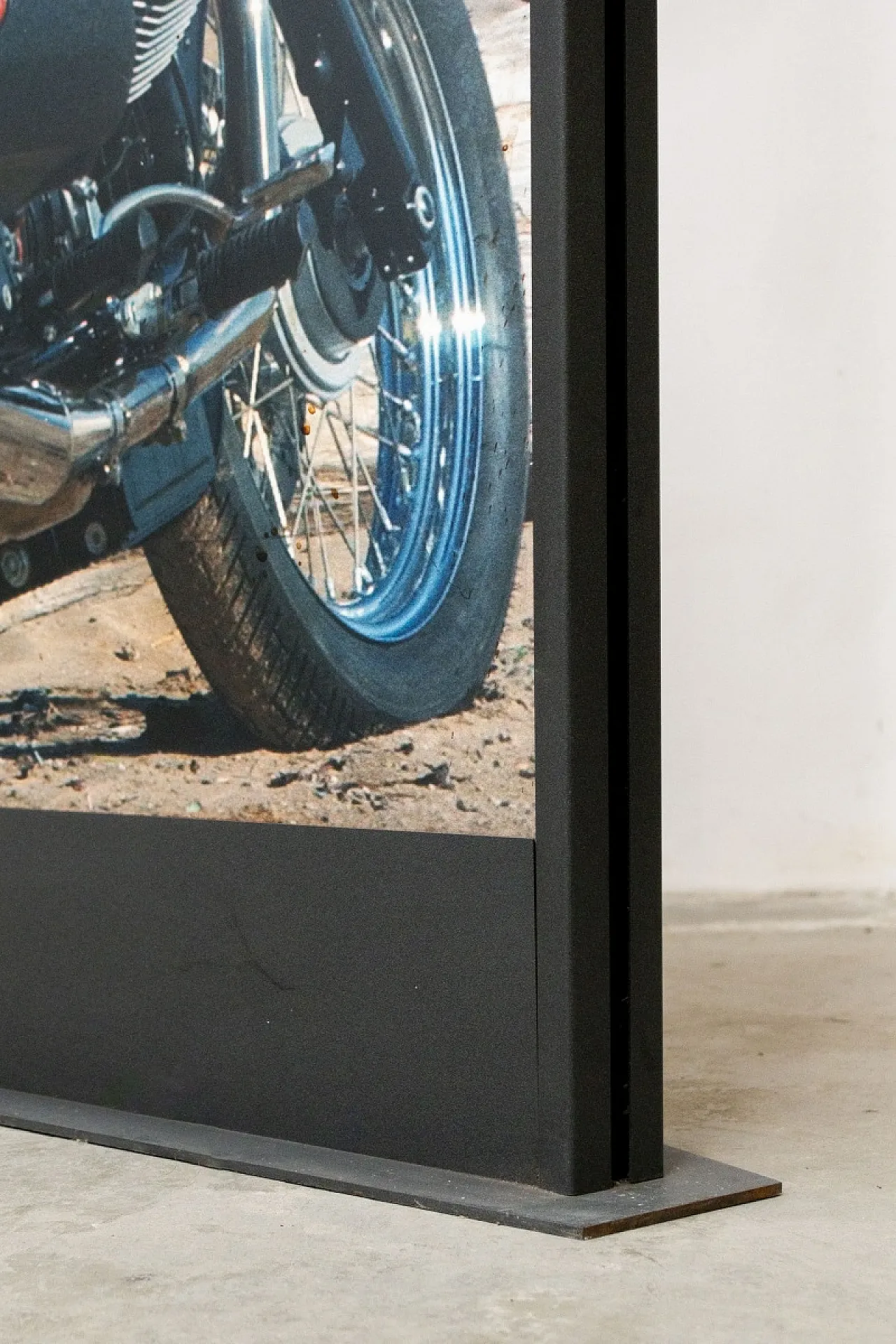 Moto Guzzi - Storia, totem bifacciale, '900 6