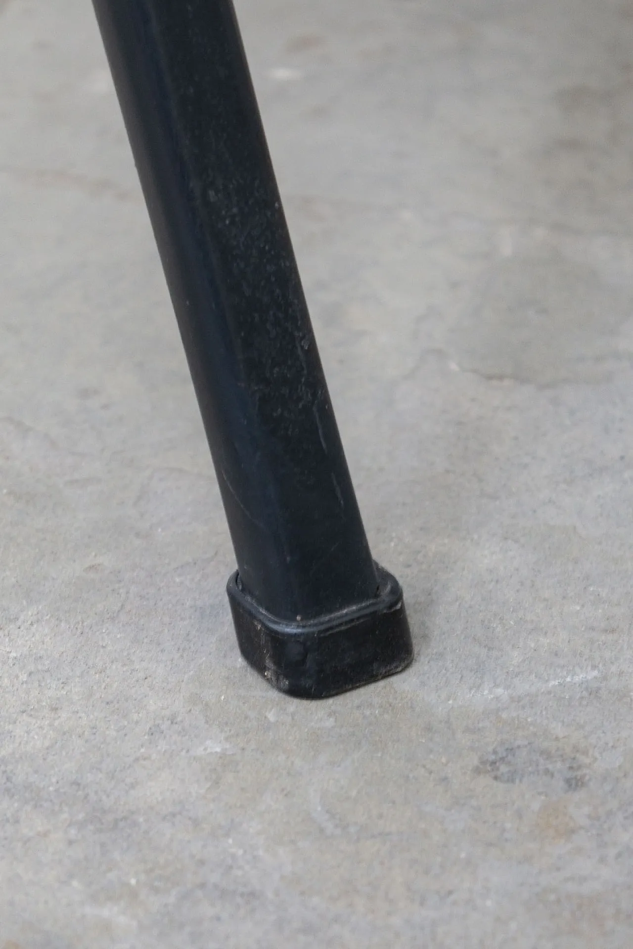 8 Sedie mod. K di Lucci e Orlandini per Velca, anni '70 8