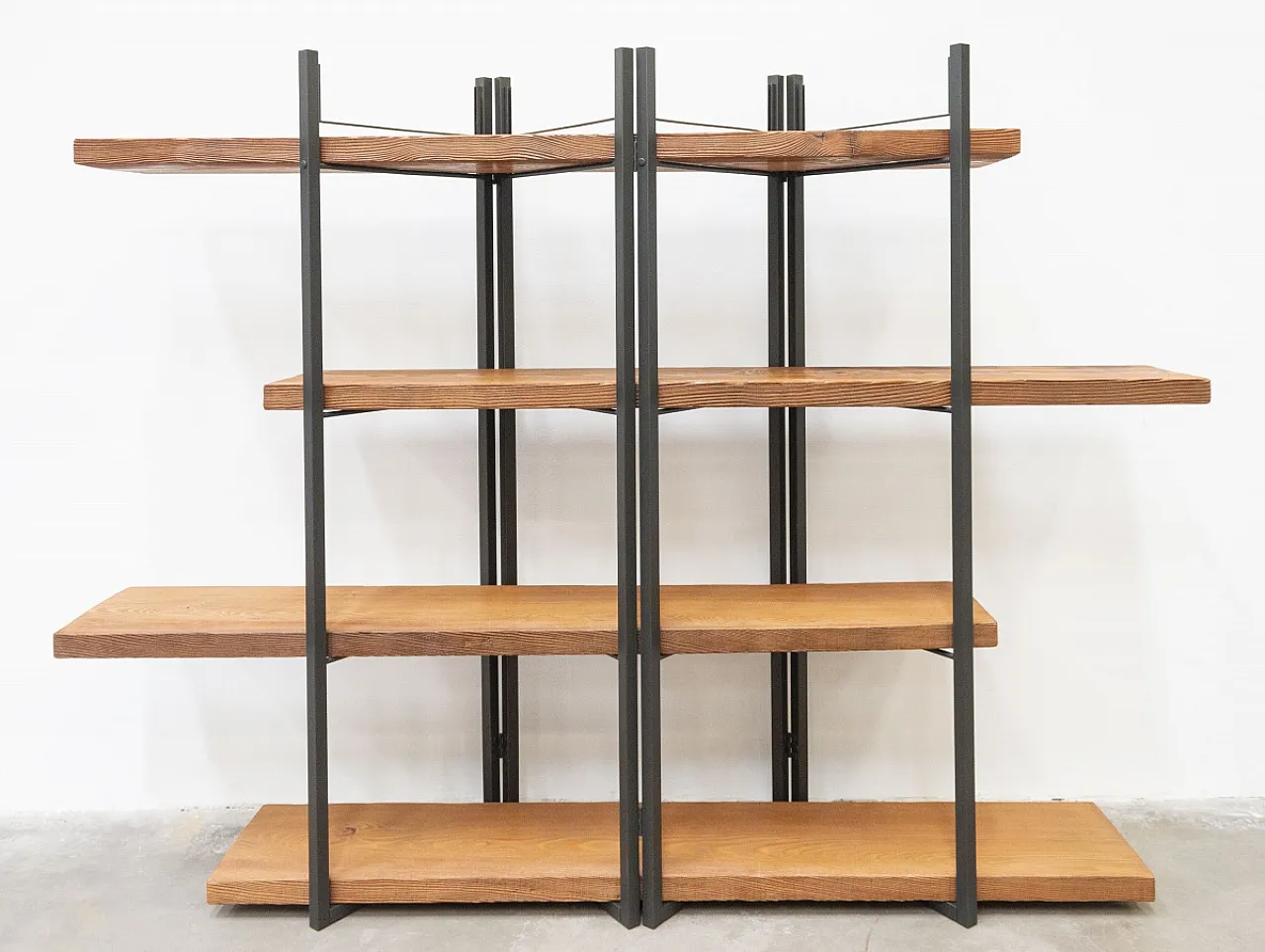 Libreria artigianale in ferro e legno di larice, XX secolo 3